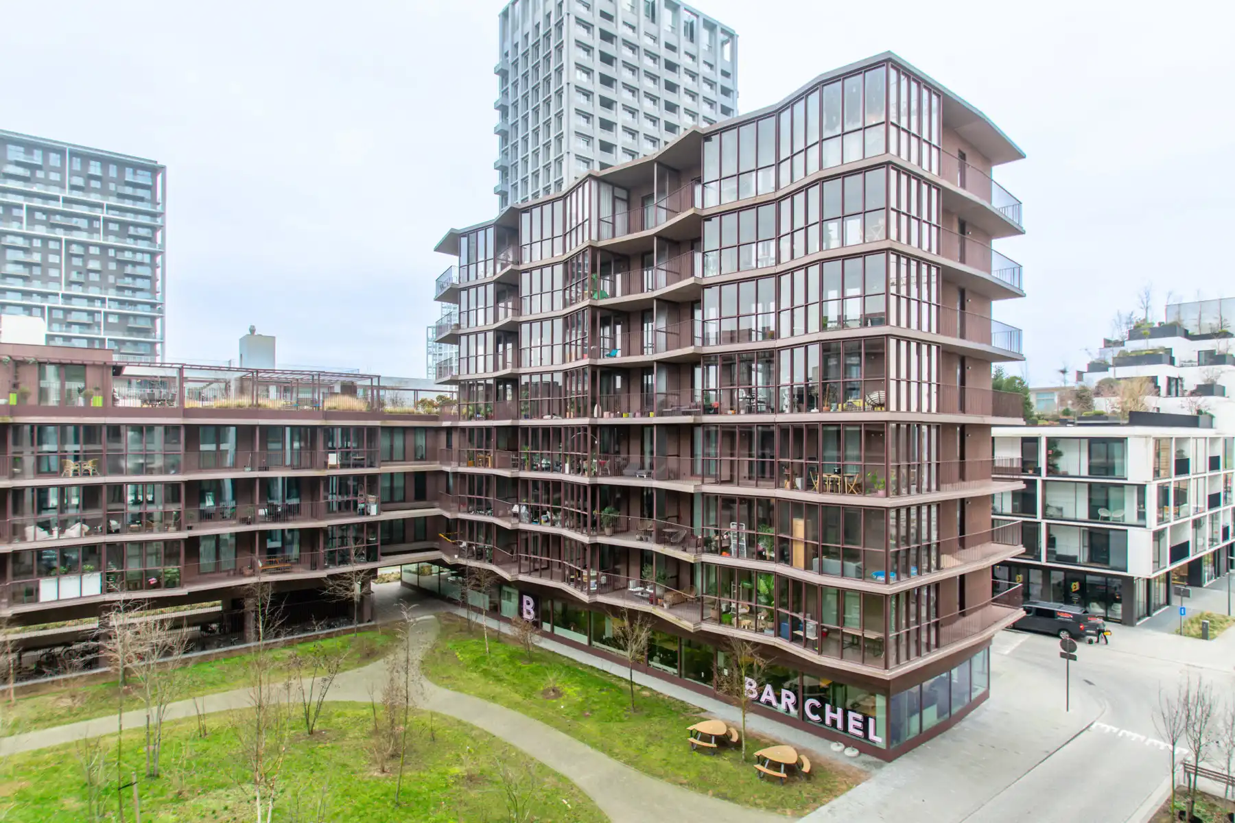 Ongemeubeld 1-slpk app. met terras en zicht op binnenpark foto 6