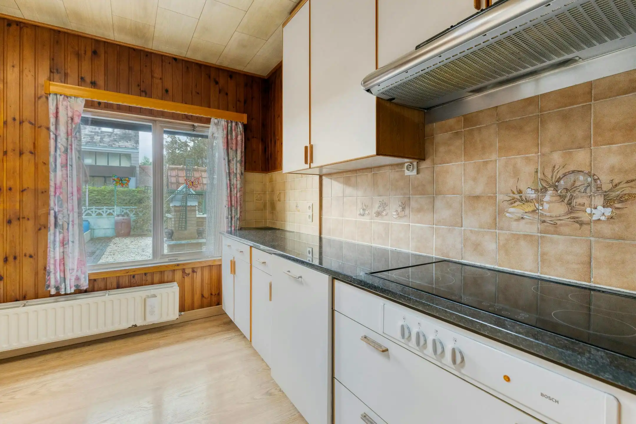 Solide driegevelwoning aan rustig pleintje in Vilvoorde. foto 10