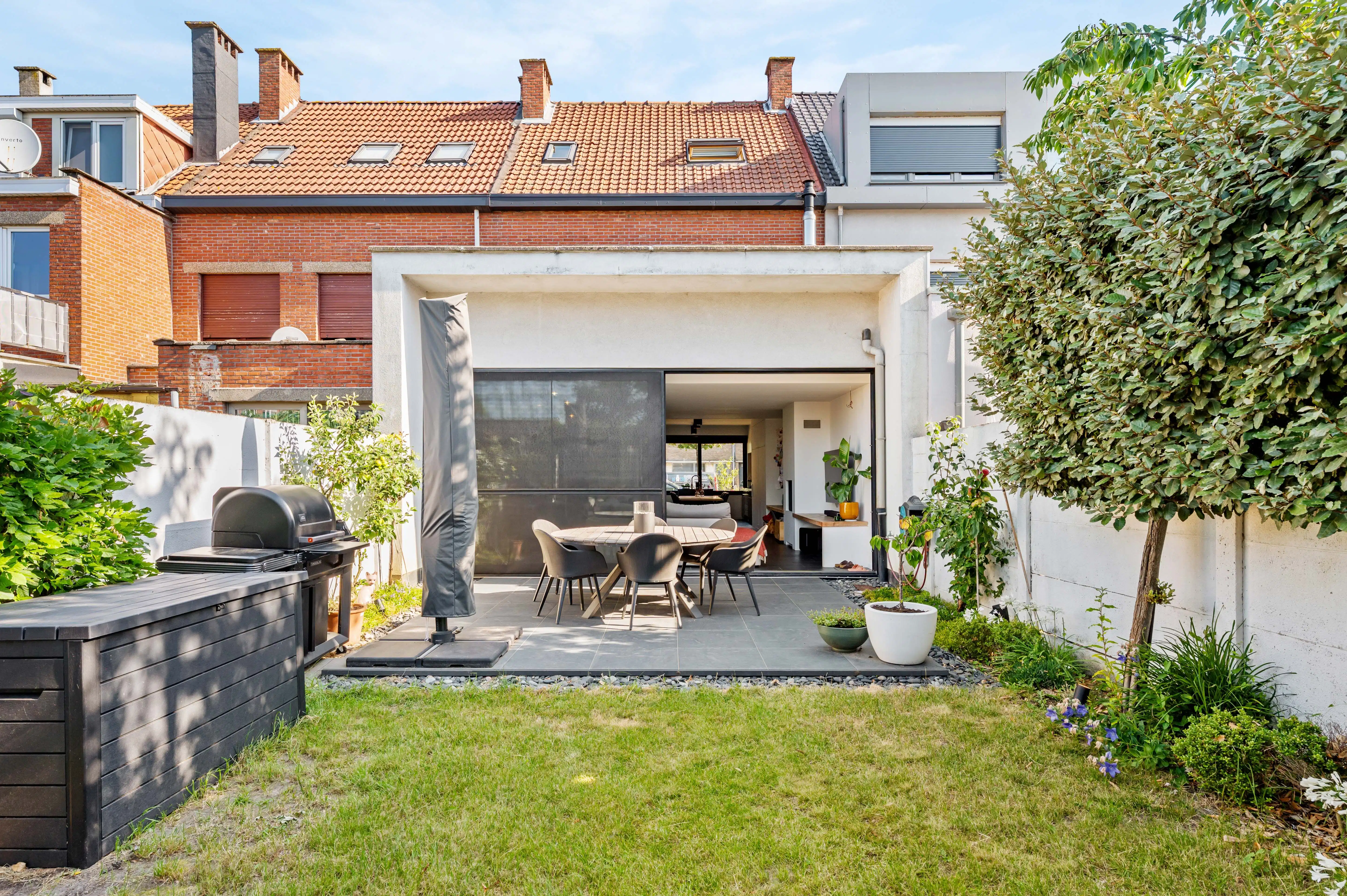 Instapklare gezinswoning met gezellige tuin in Merksem! foto 26