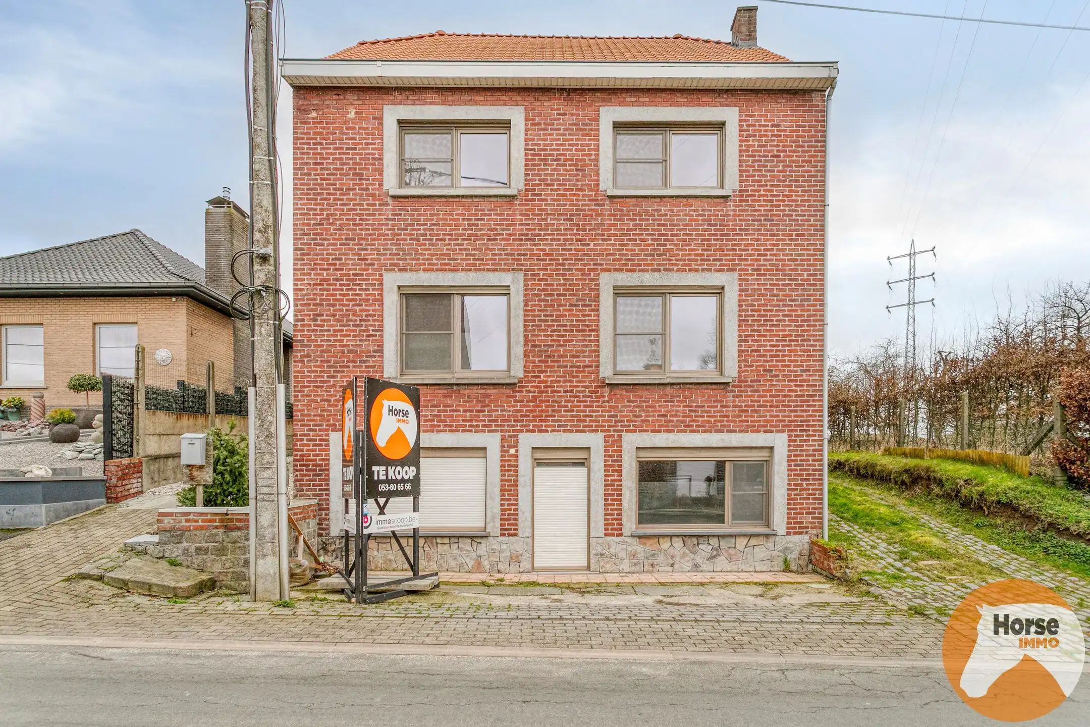 ZWALM - Ruime woning met 2 stallen en paddock foto 5