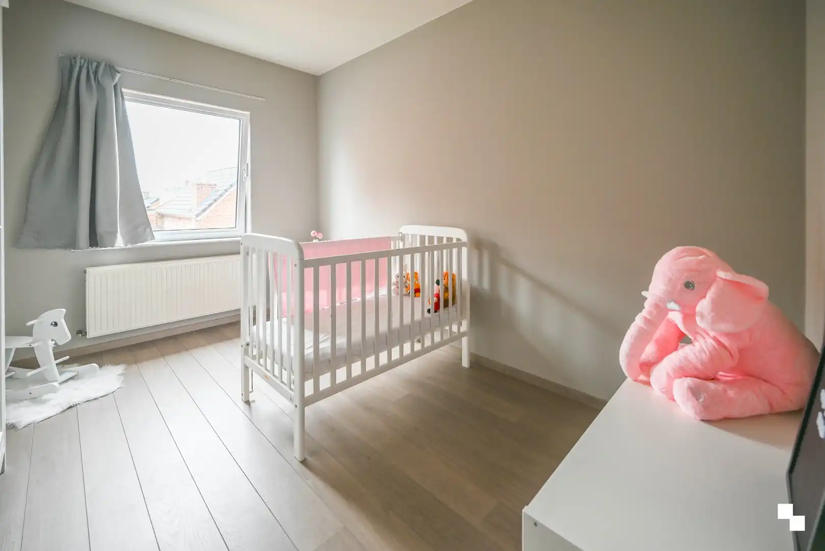 Zeer ruim appartement in het centrum van Oostrozebeke foto 11