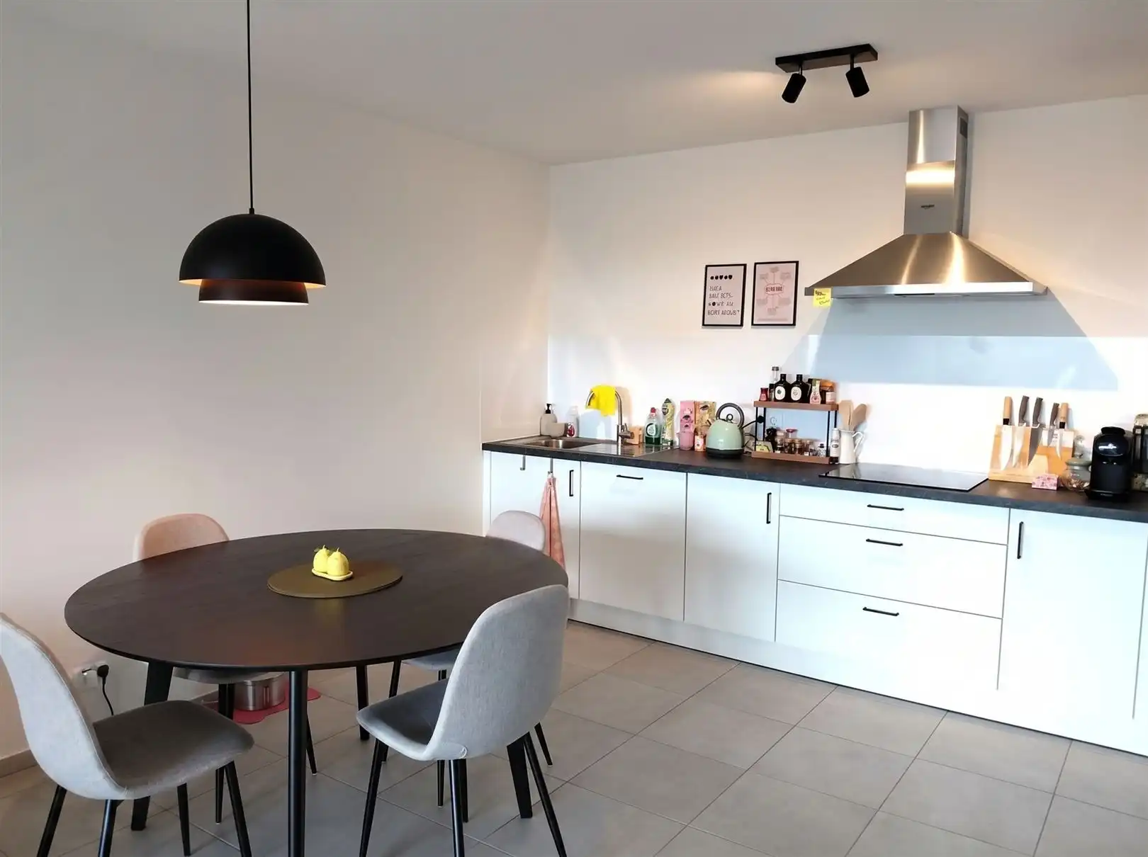 TE HUUR: Recent appartement met 1 slaapkamer te Beverlo! foto 3
