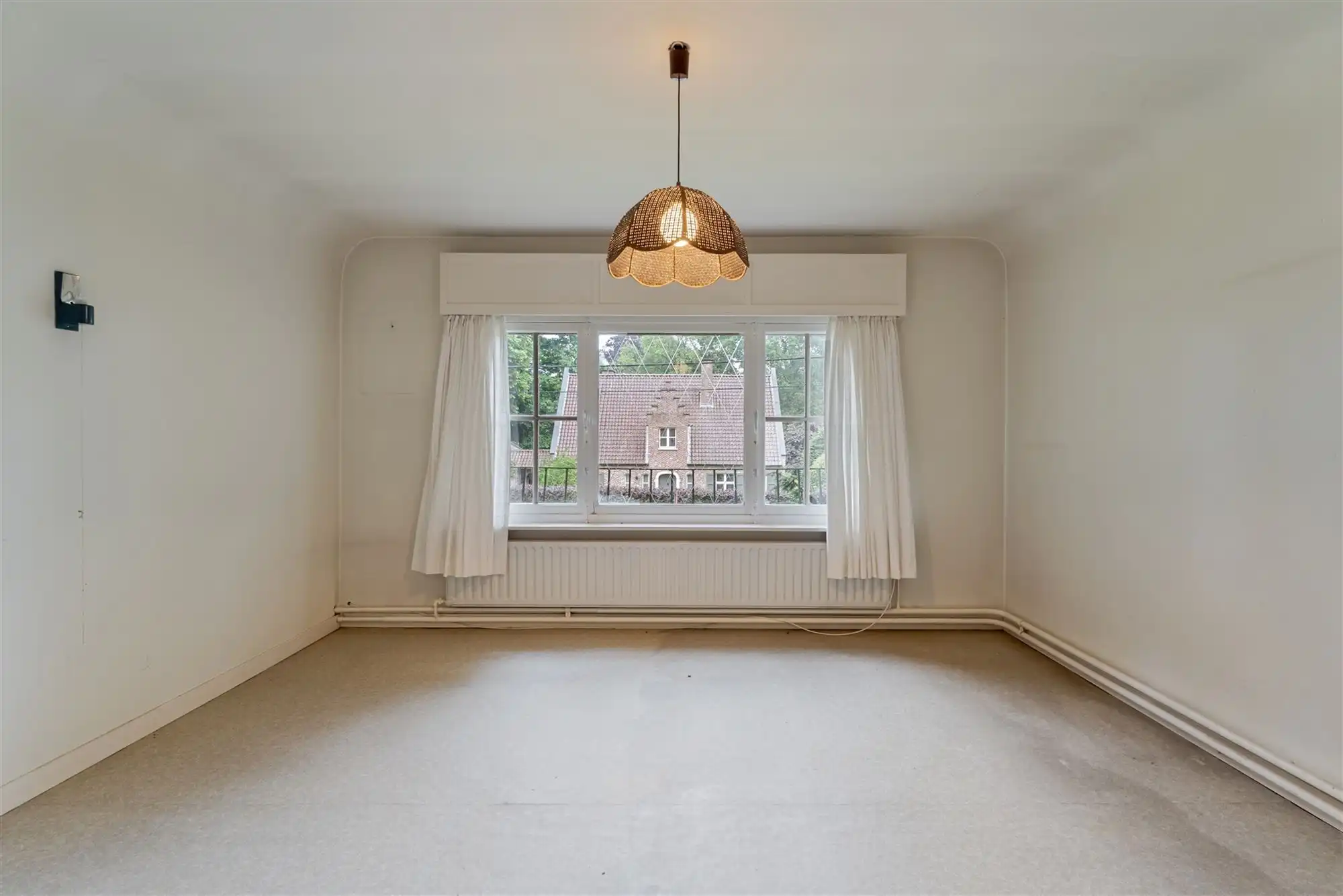 Charmante te renoveren woning op 9a75ca foto 14
