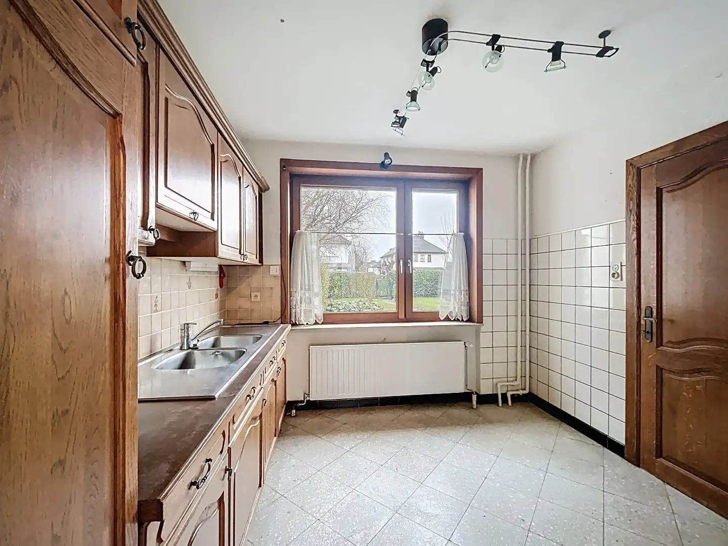 Tijdloze en ruime woning met prachtige tuin in Tienen foto 5