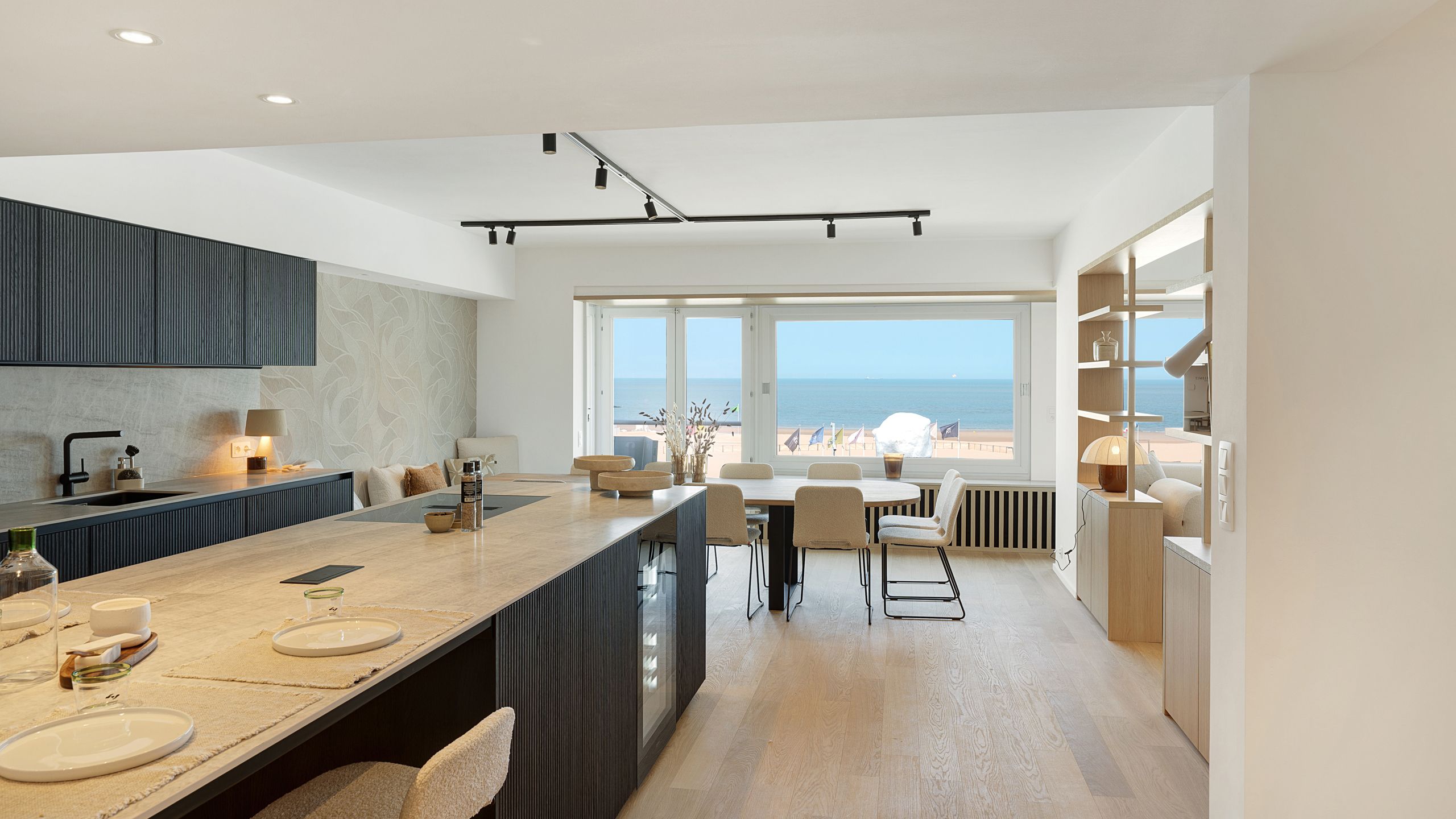 Appartement met 5 slaapkamers en 10m gevel te Rubensplein. foto 15