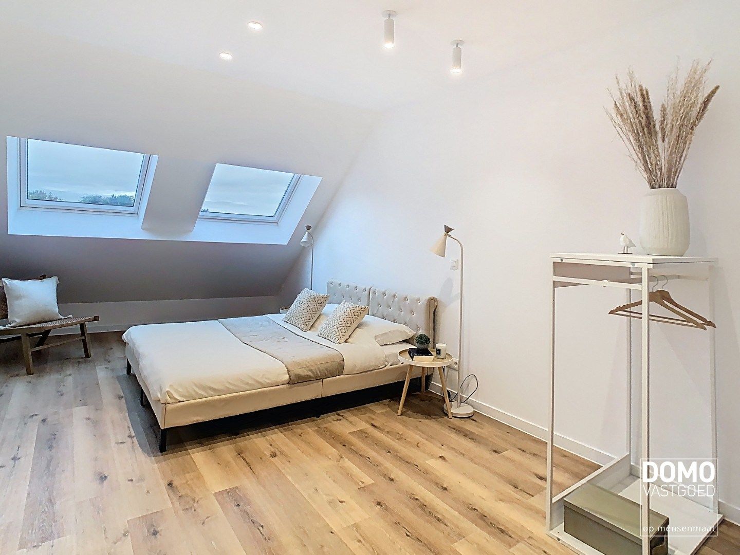 TOTAAL gerenoveerde woning in het centrum van Kermt - Verkoop onder registratierechten!!! foto 19