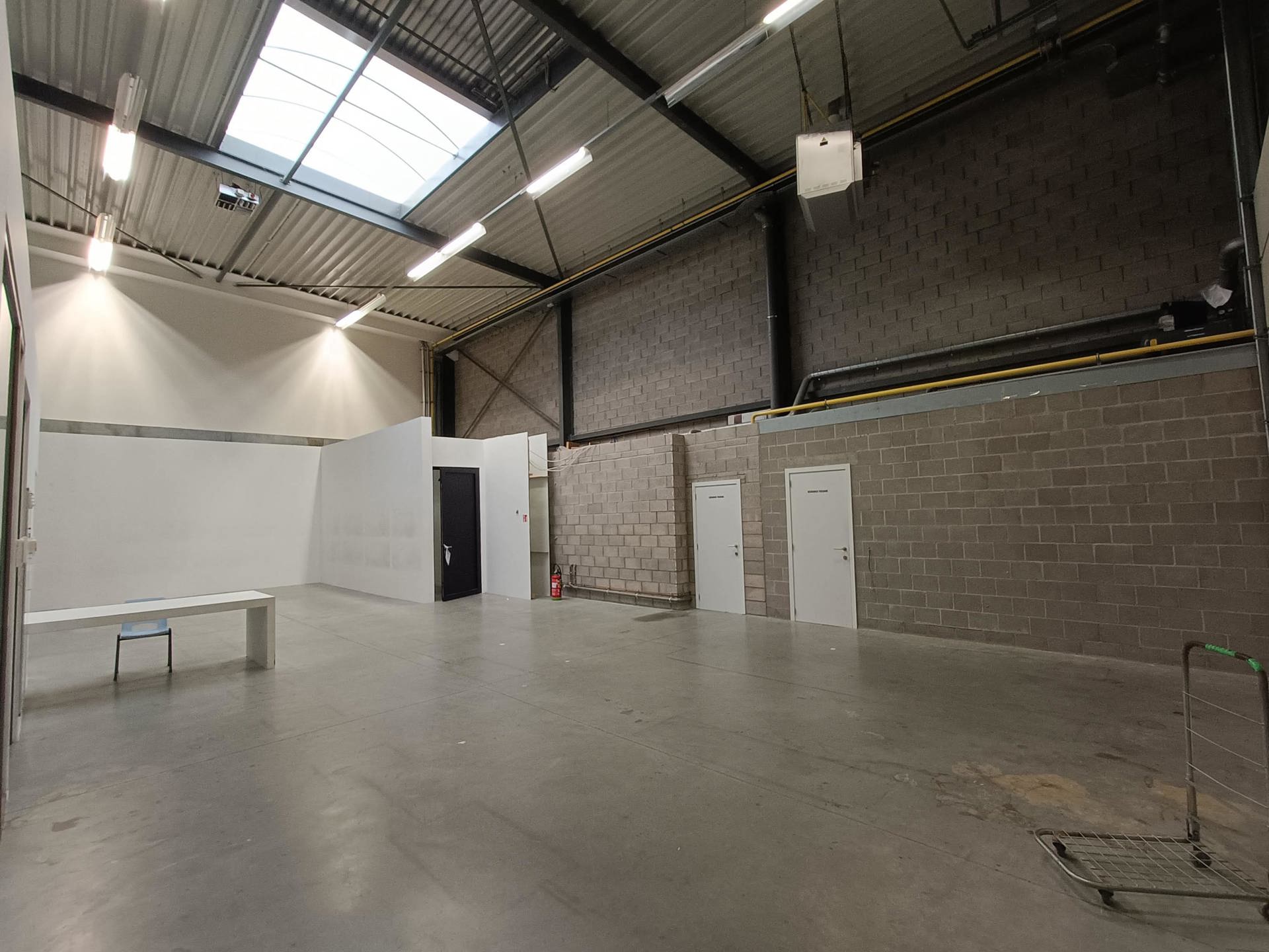 Multifunctionele ruimte te huur in Wijnegem foto 2