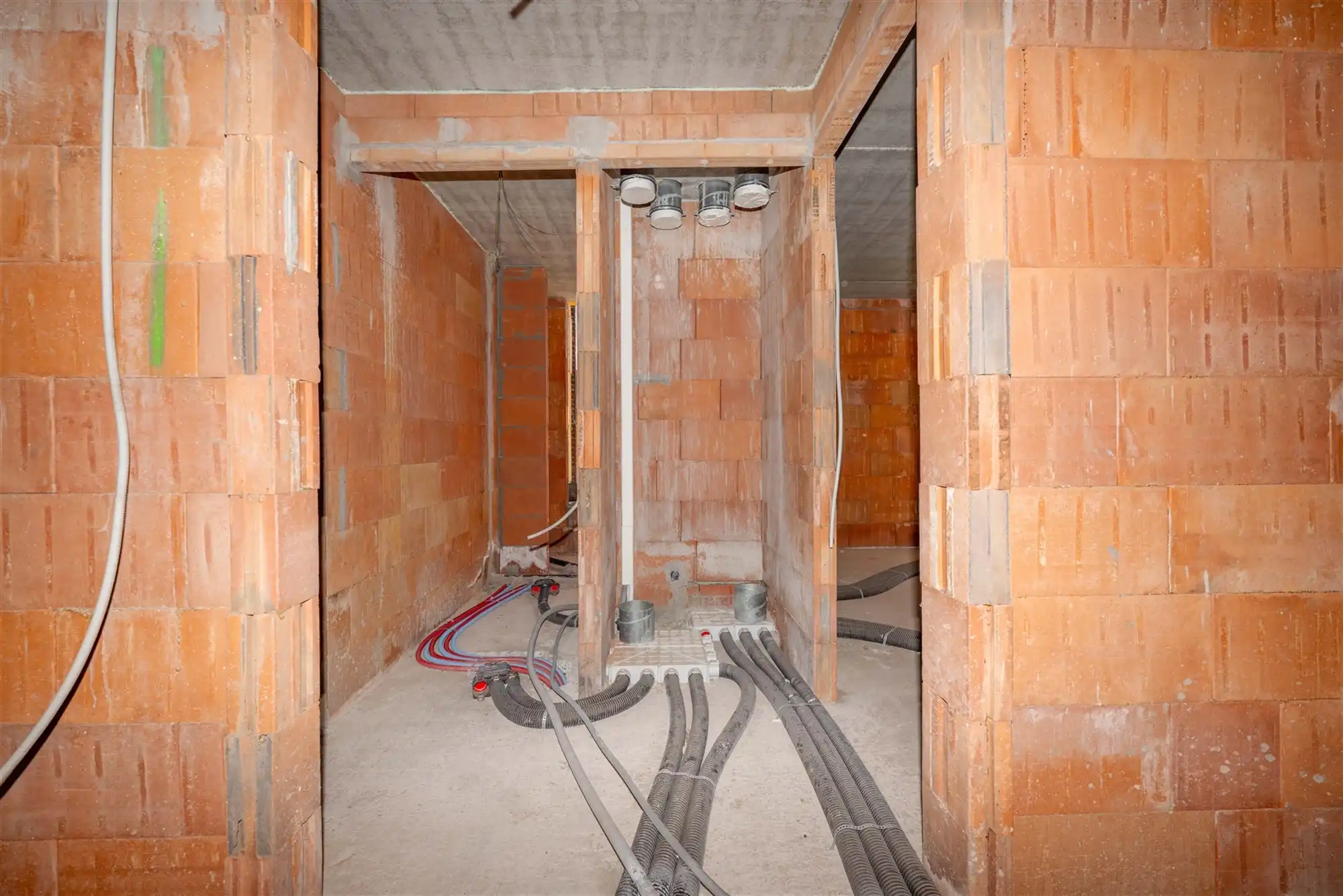 Nieuwbouwwoning foto 35