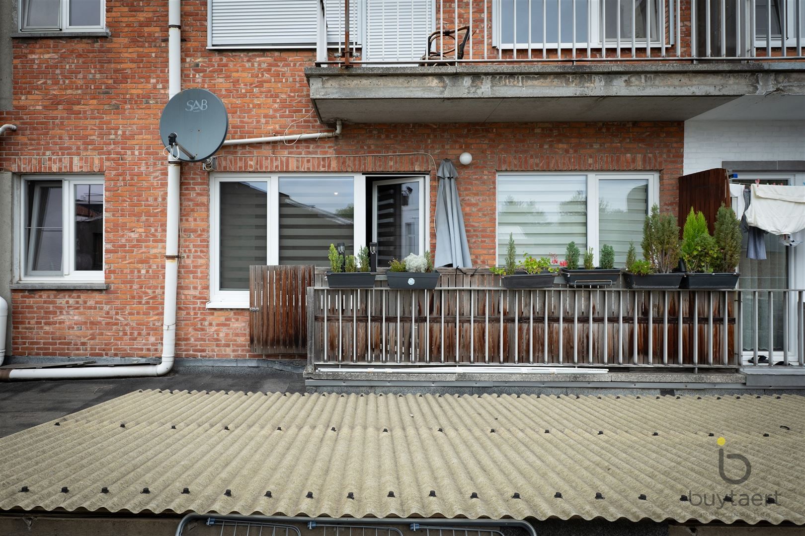 Gerenoveerd drie slaapkamer appartement te Hoboken. foto 31