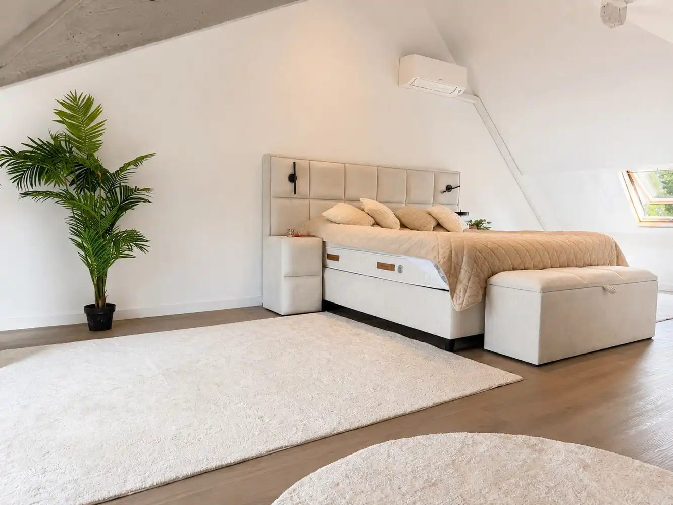 Gerenoveerde woning met 4 slaapkamers en praktijkruimte foto 18