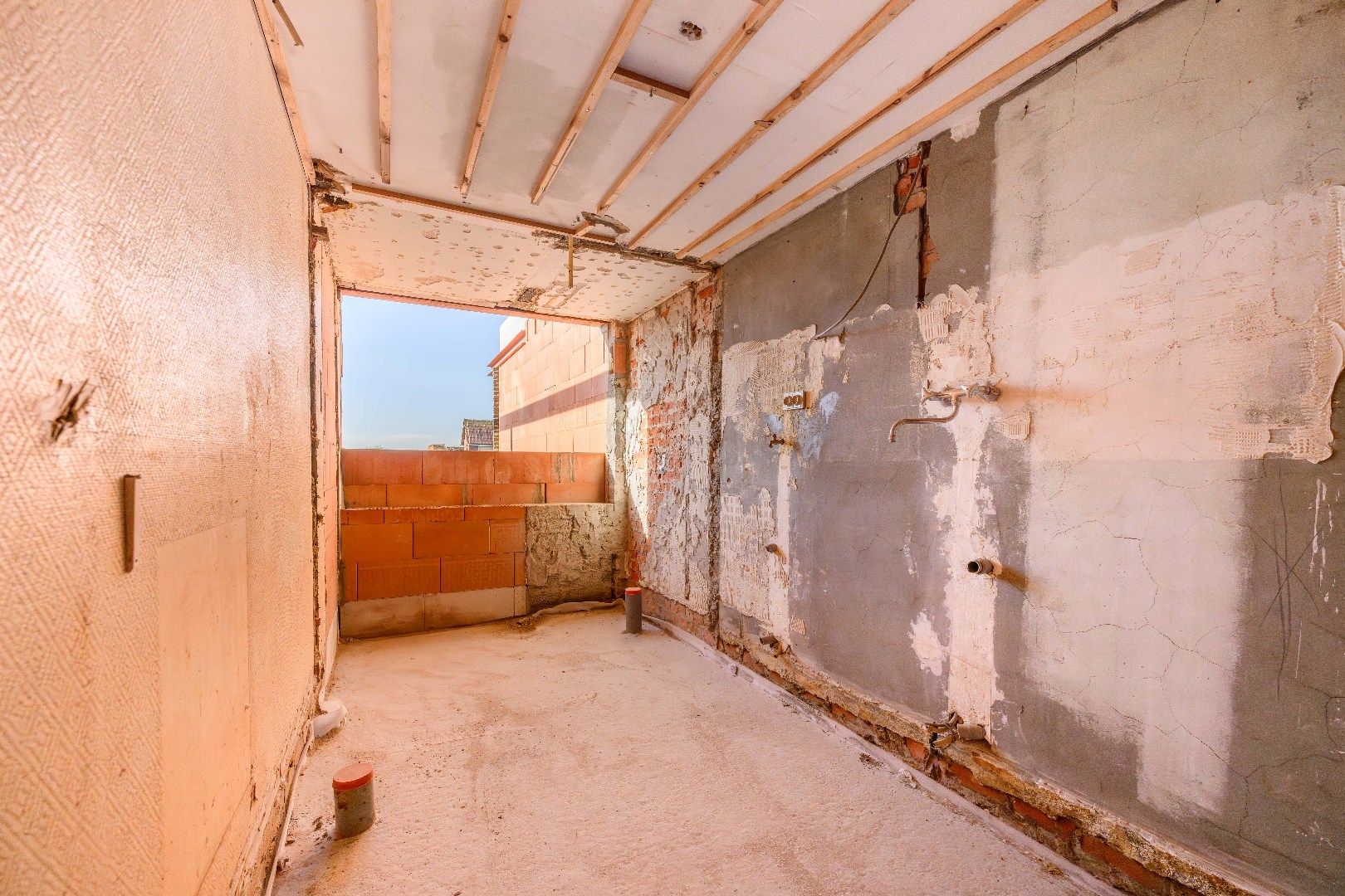 CASCO WONING OP 612 m² GROND - NAAR EIGEN SMAAK AF TE WERKEN foto 13