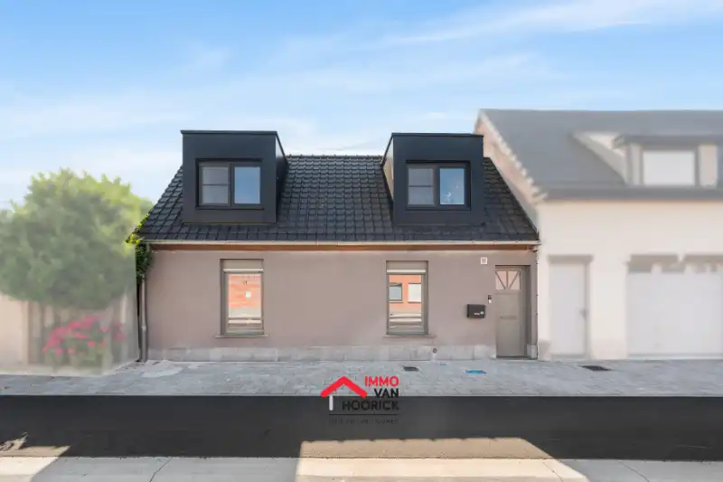 Instapklare woning met 5 slpkmrs en nieuw dak!!! foto 21