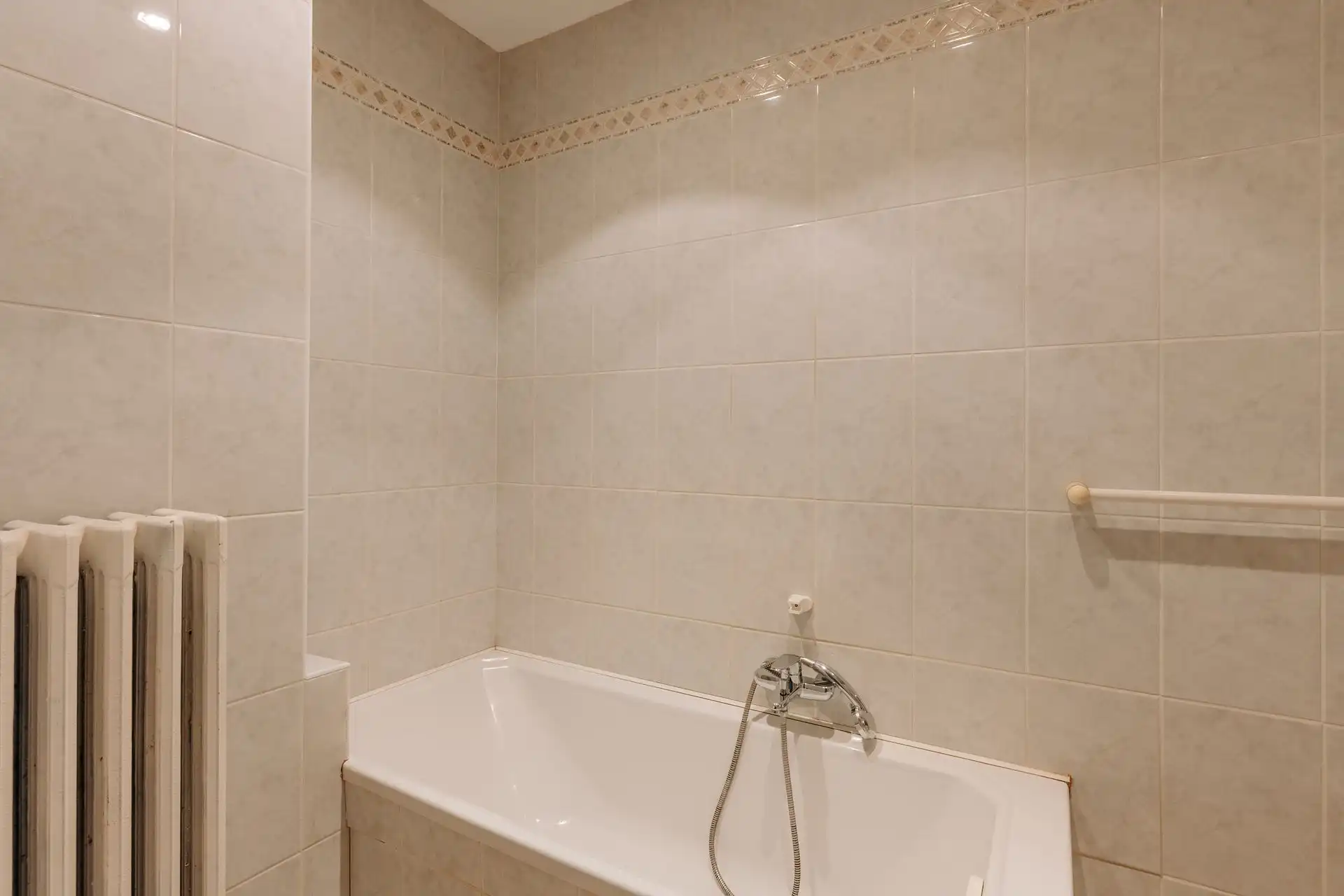 Verzorgd 2-slaapkamerappartement nabij De Bist! foto 14