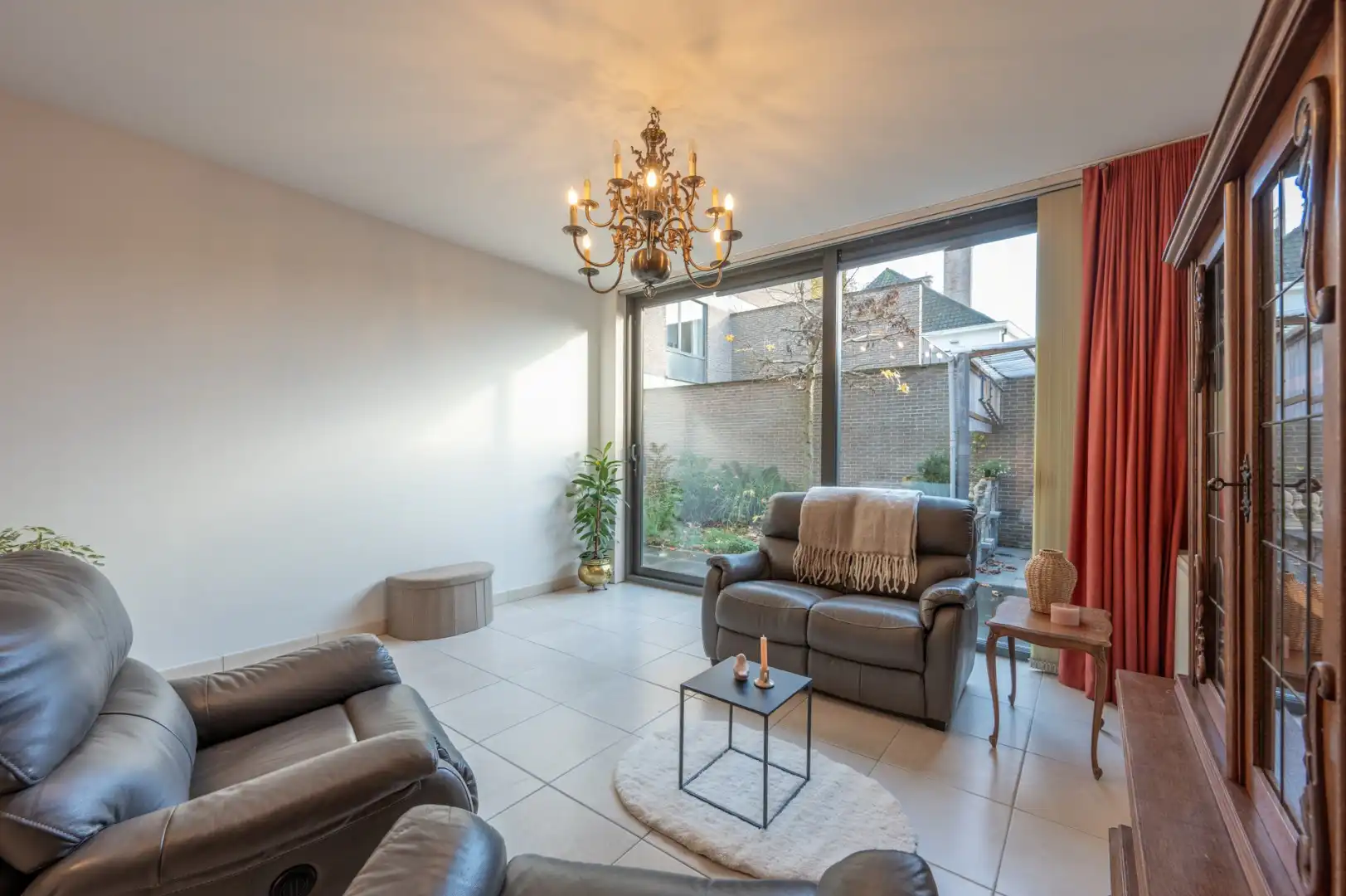 Gelijkvloers hoekappartement op unieke ligging in hartje Brugge foto 3