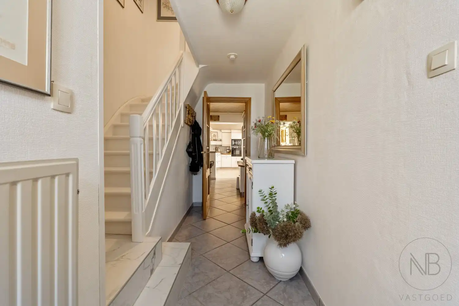 Instapklare woning met 3 slaapkamers! foto 5