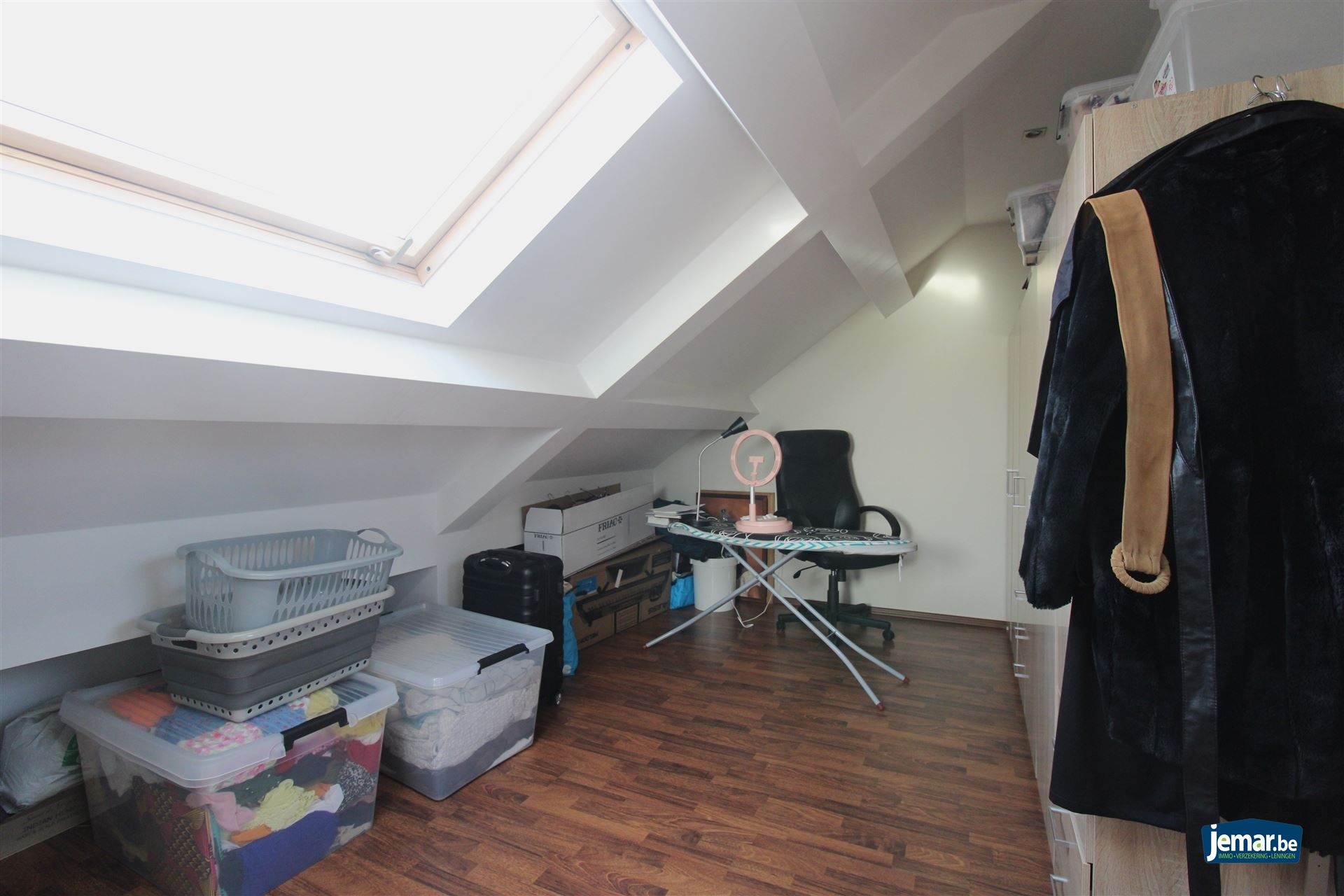 Appartementsgebouw met 2 verhuurde appartementen gelegen langs de Rijksweg! foto 7