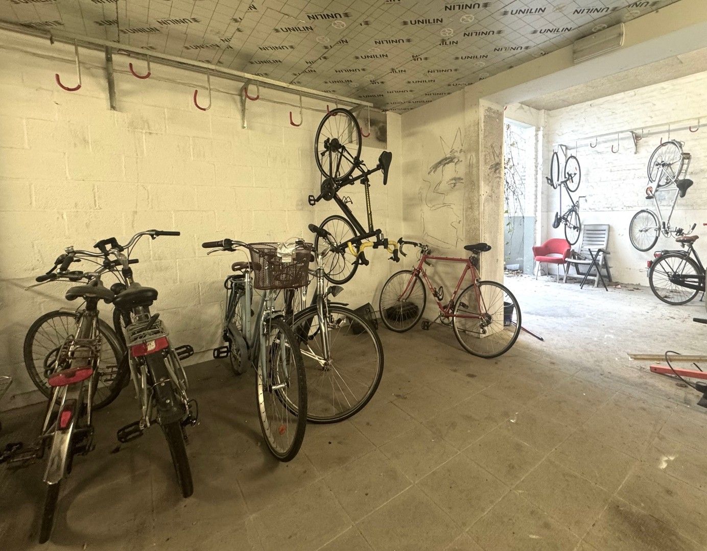 Ruime studentenstudio op  TOP-locatie! foto 6