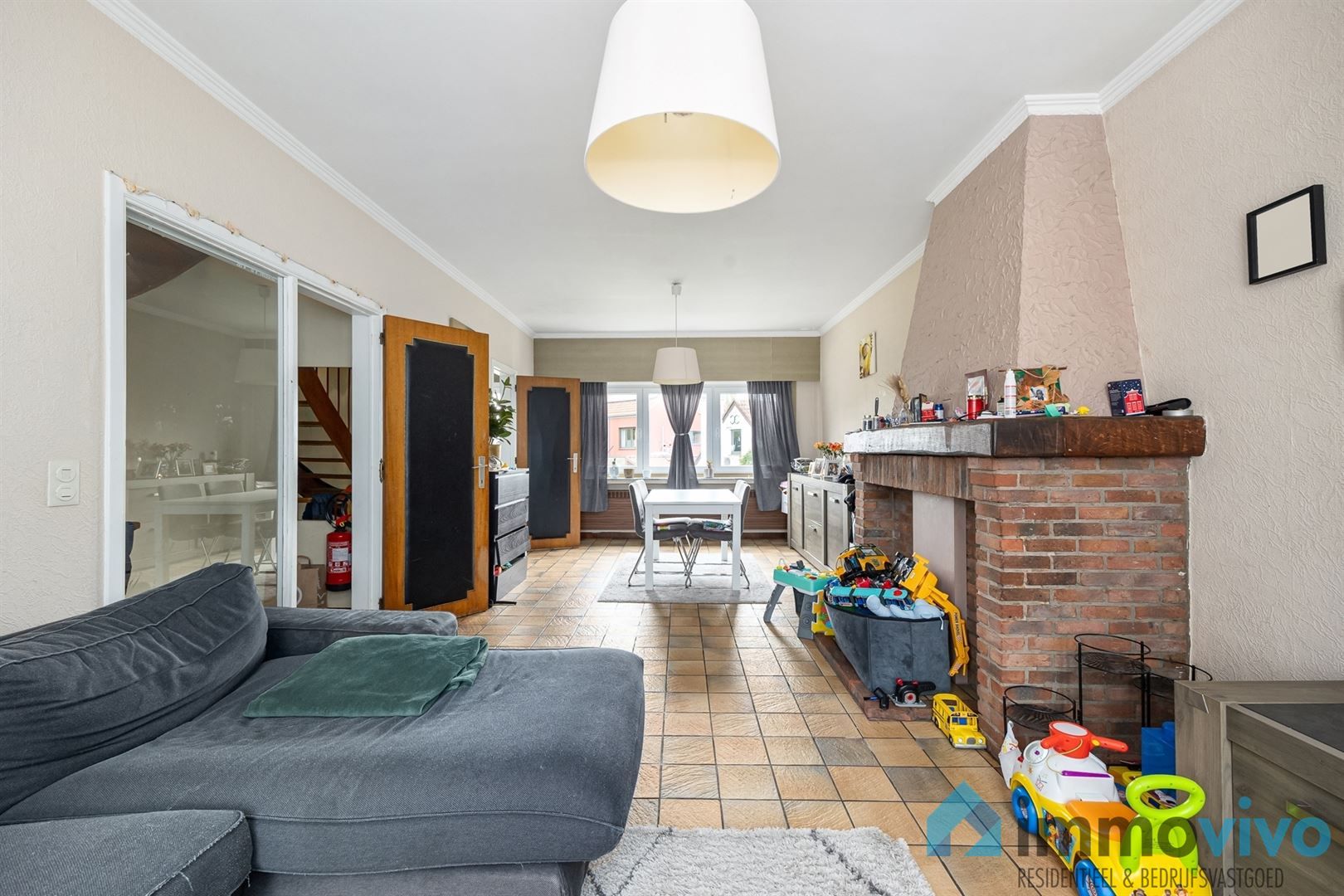 Half open woning met drie slaapkamers en tuin foto 4