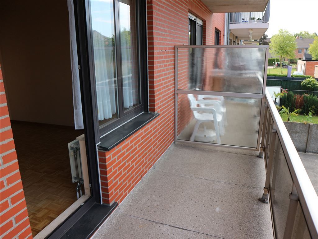 Ruim appartement op 1e verdieping met lift foto 11