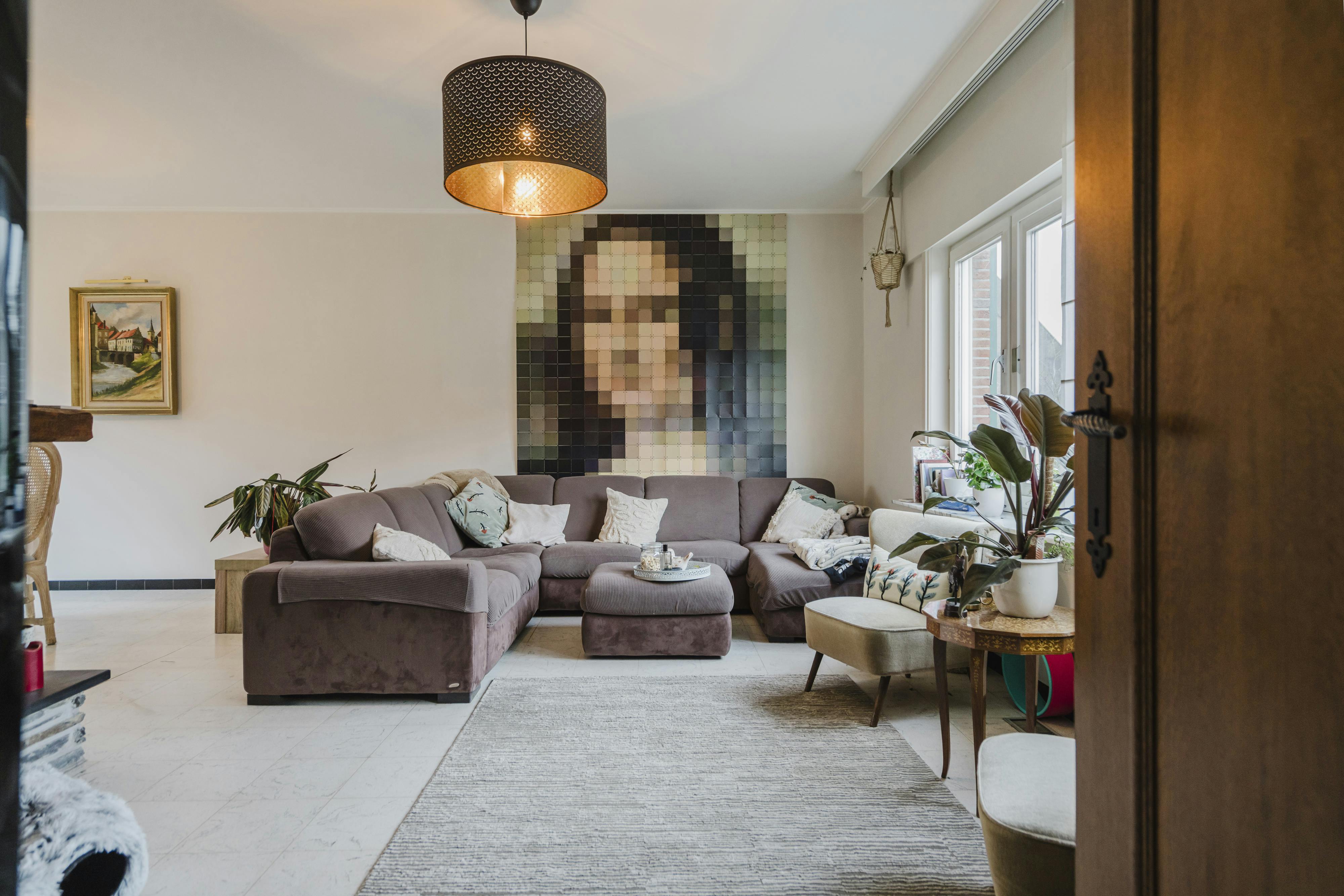 Karaktervolle burgerwoning te koop op Sint-Elisabeth te Kortrijk! foto 2