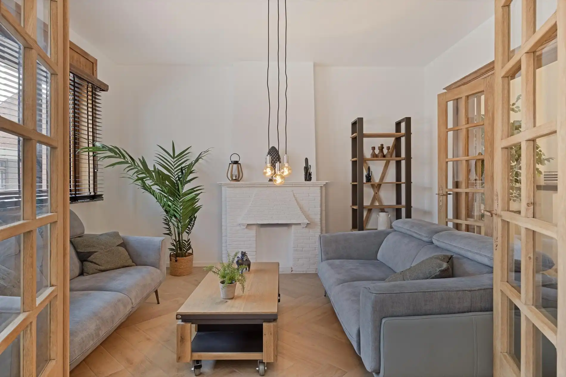 Gerenoveerde woning met 4/5 slaapkamers en ruim bijgebouw in het centrum van Olmen ! foto 4