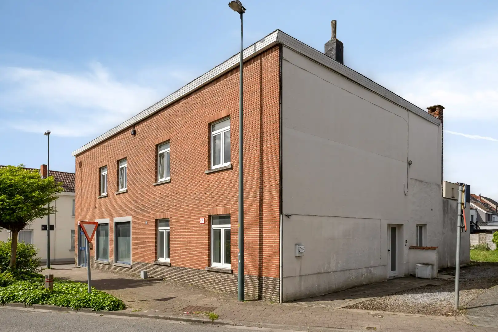 TE RENOVEREN WONING met 2/3/4 slaapkamers en tuin – 1640 SINT-GENESIUS-RODE foto 4