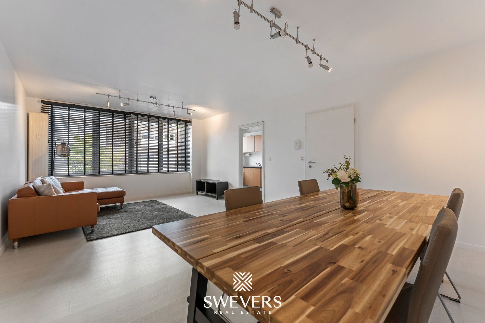Instapklaar en energiezuinig 2-slaapkamerappartement in het centrum van Heppen foto 3