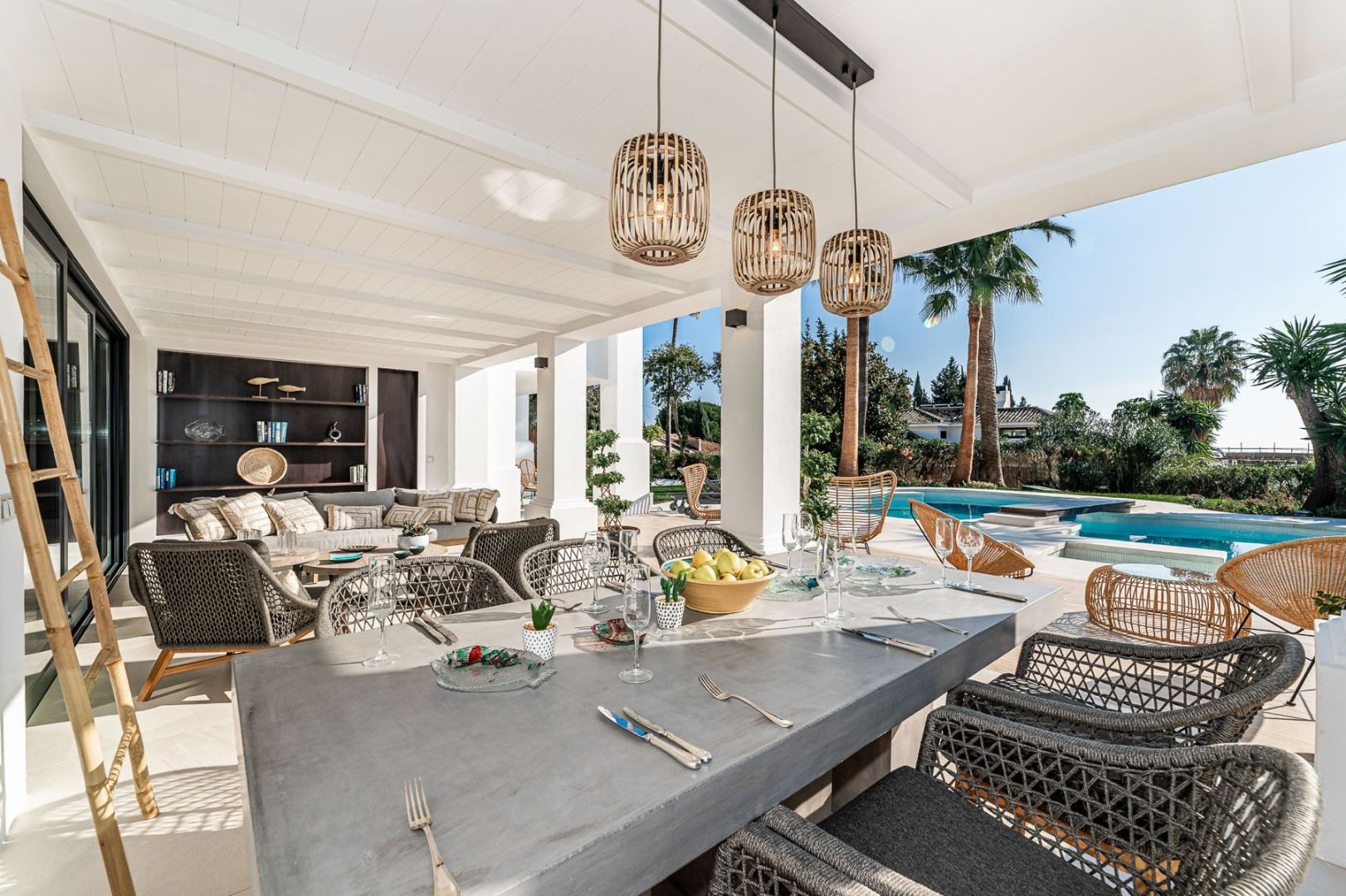 ZELDZAME EIGENTIJDSE VILLA IN IBIZA-STIJL IN NAGUELES foto 18