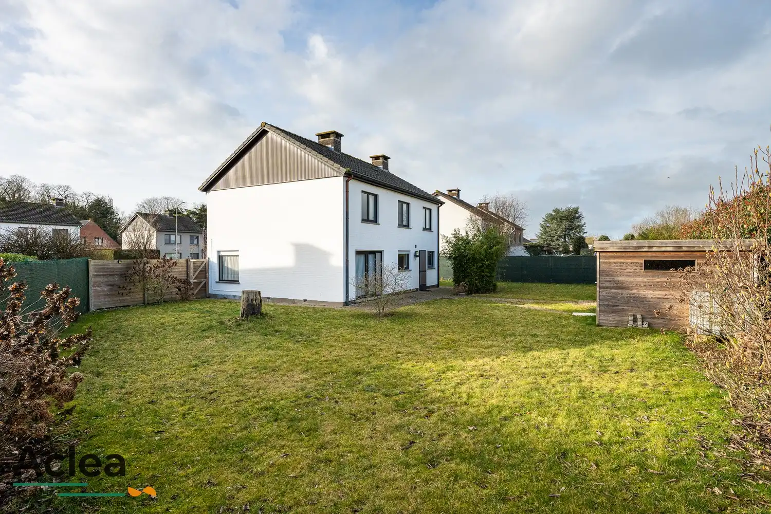 Ruime gezinswoning op een mooi perceel in de Witte Wijk foto 30