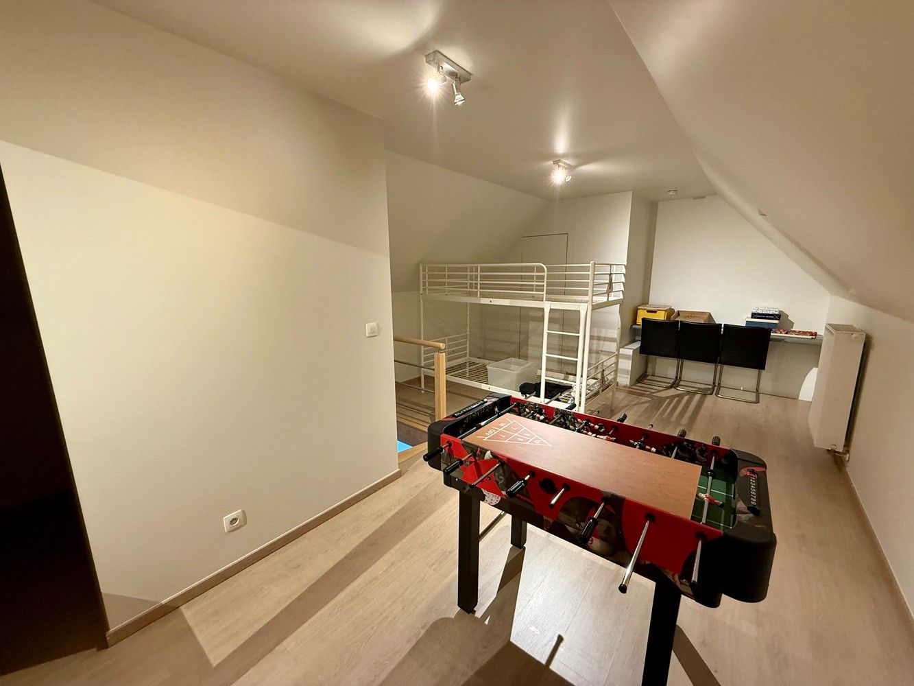 Trendy duplex appartement in centrum Zingem foto 9