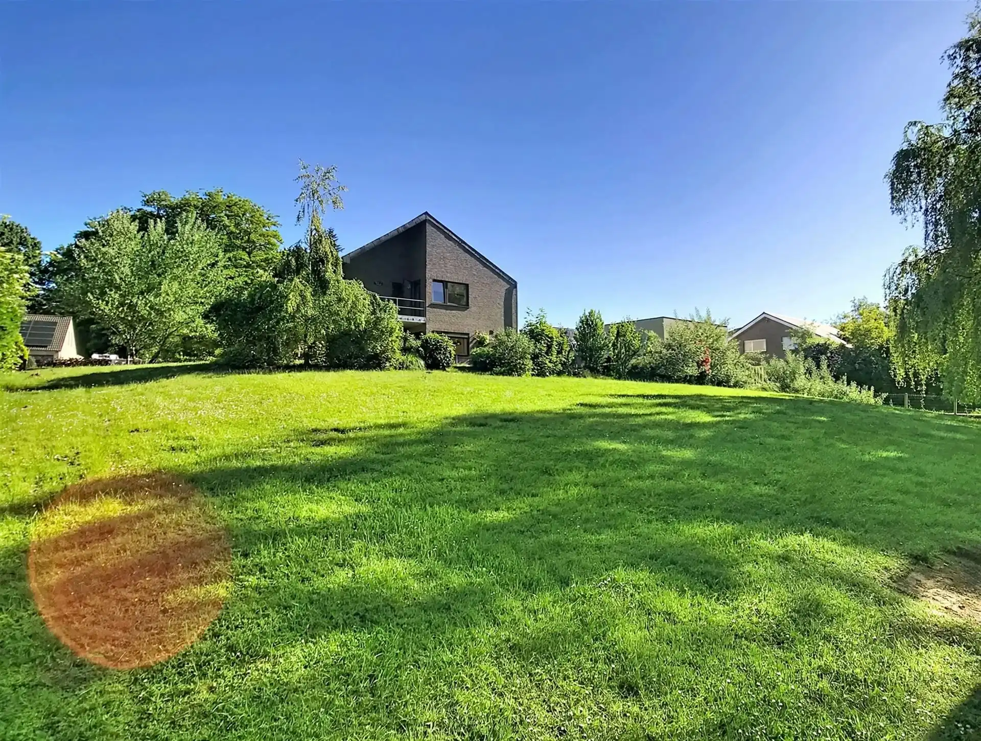 Villa met 3 slpk., bureau en groot perceel foto 10