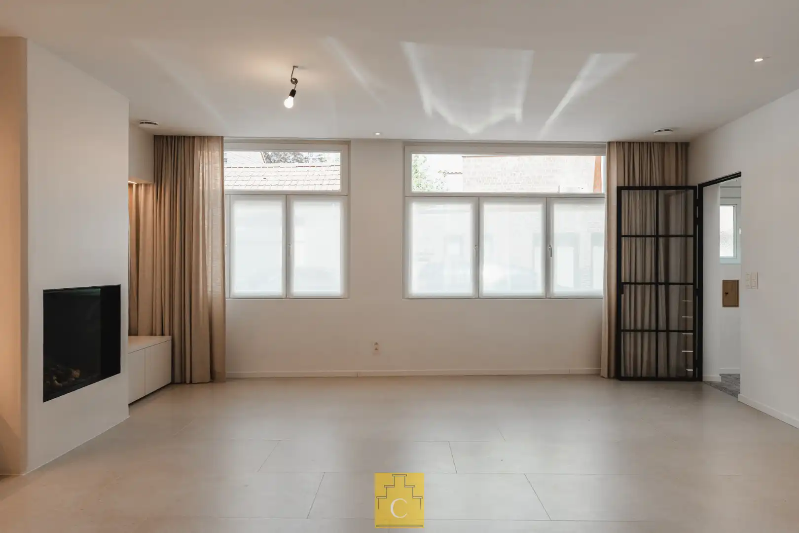 exclusieve stadswoning met garage, 4 slaapkamers, EPC A en terras in hartje Brugge, zicht op de vesten foto 5