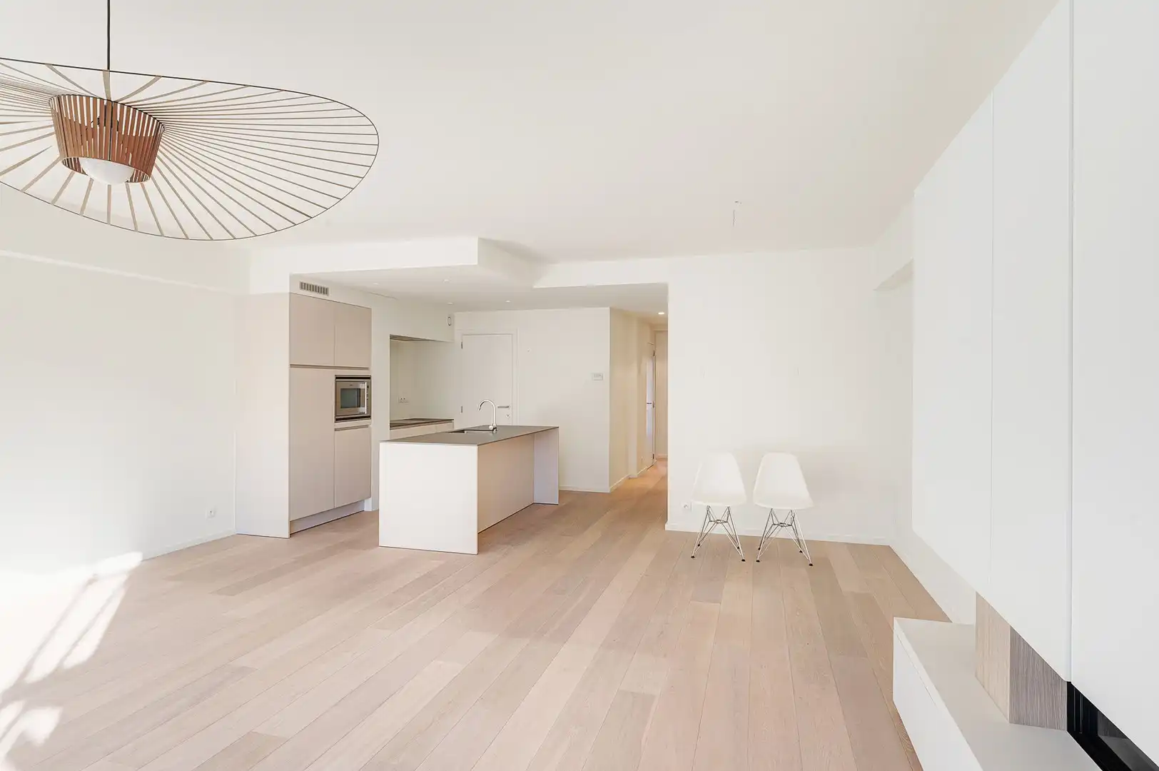 Instapklaar appartement, in het commerciële centrum van Knokke en vlakbij de zee. foto 5