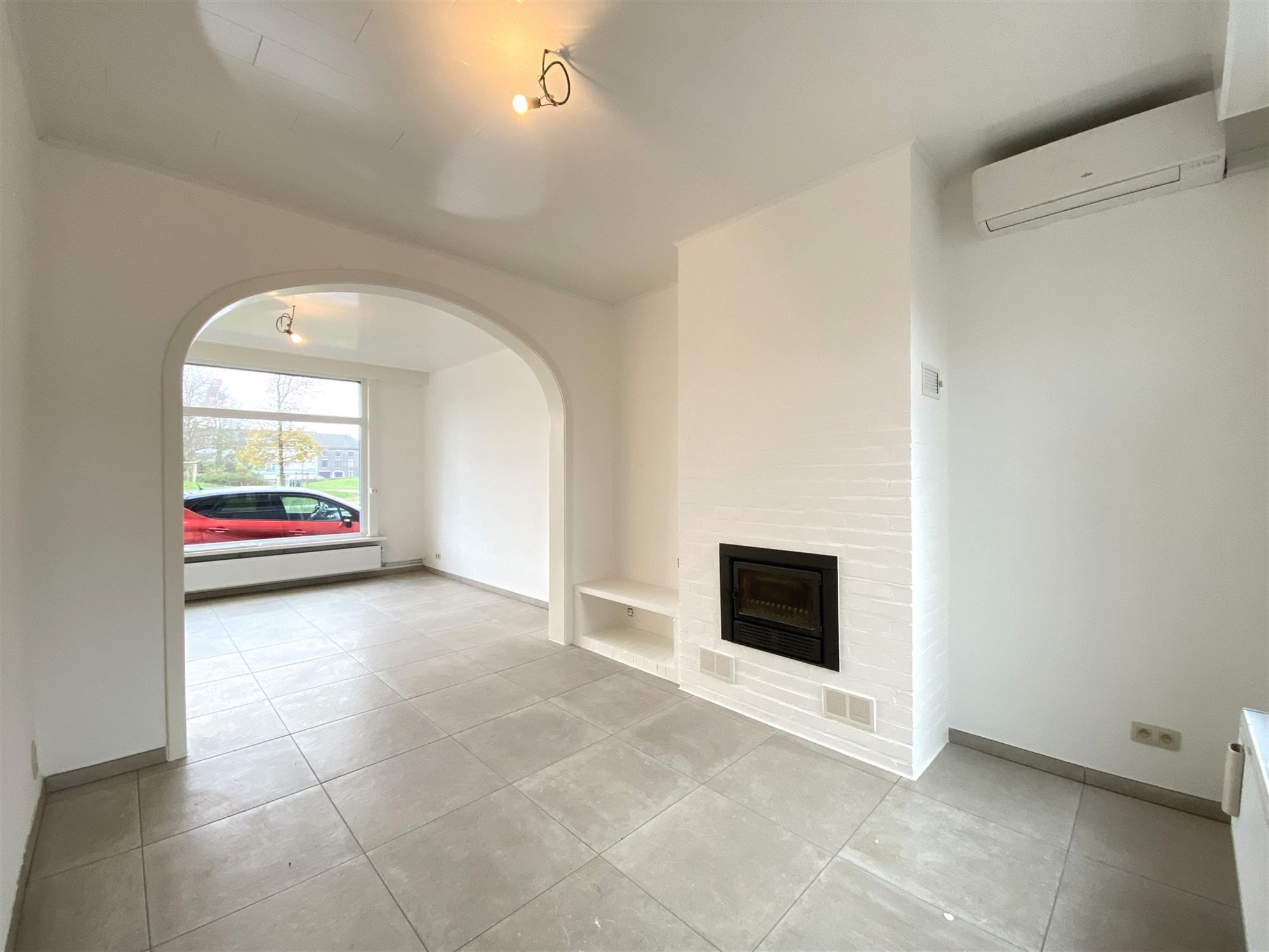 Recent gerenoveerde woning met tuin en garage  foto 3