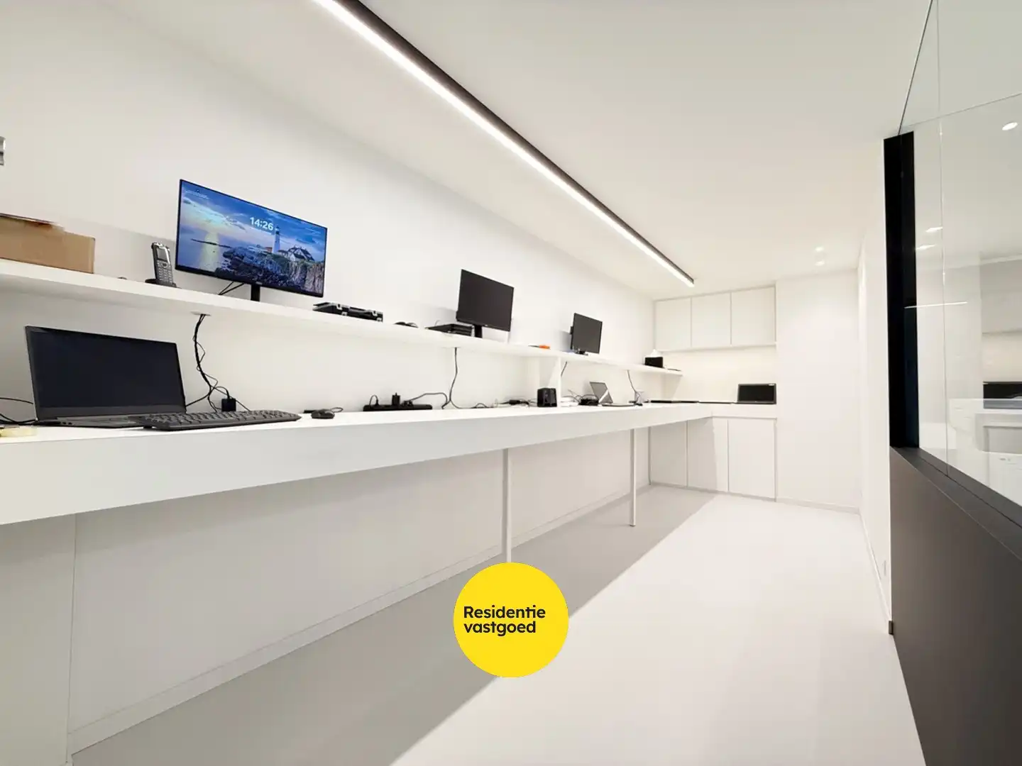 Instapklaar en hoogwaardig handelspand (122 m²) op topligging in Nieuwpoort Stad foto 5