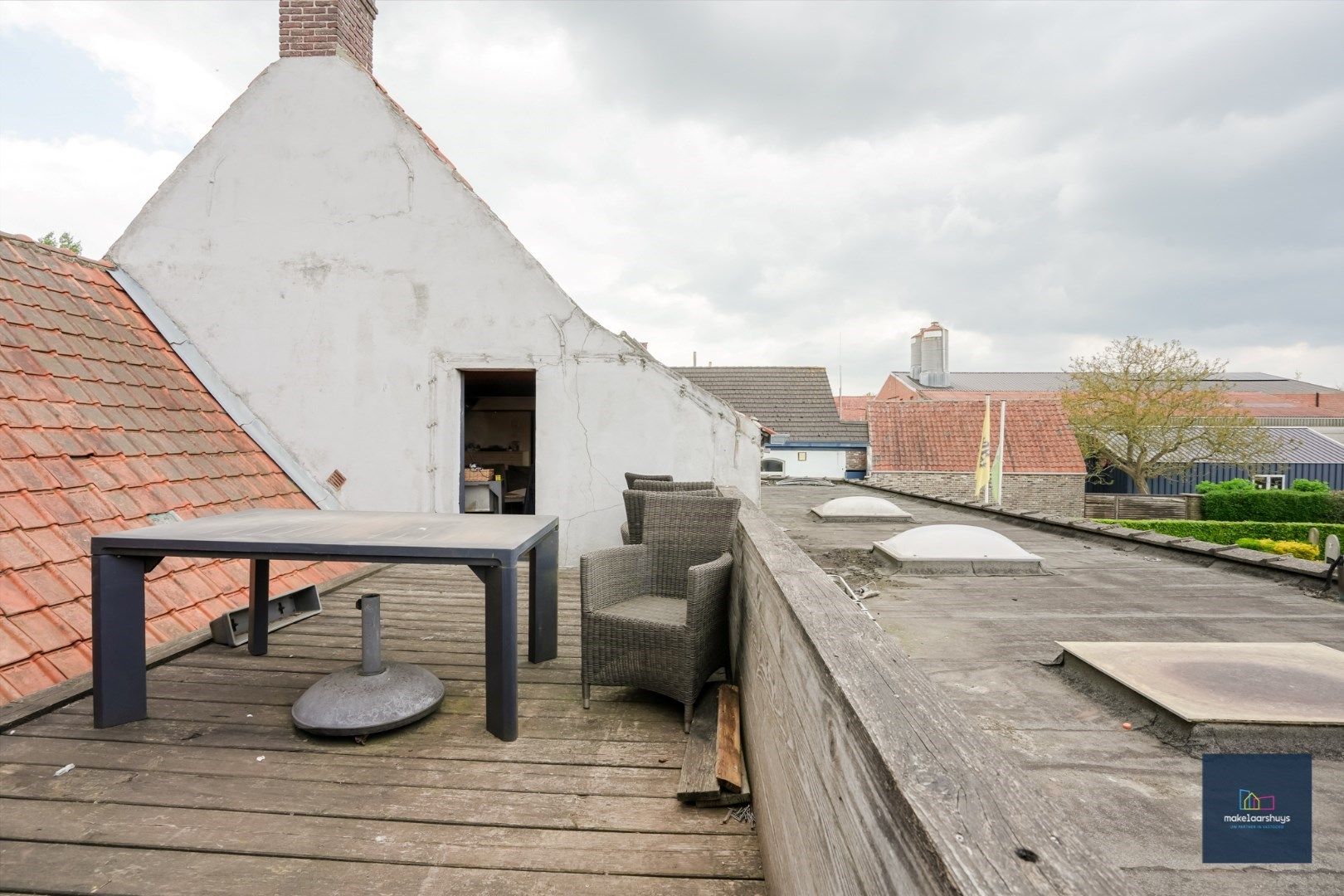 Te renoveren woning op rustige locatie foto 11