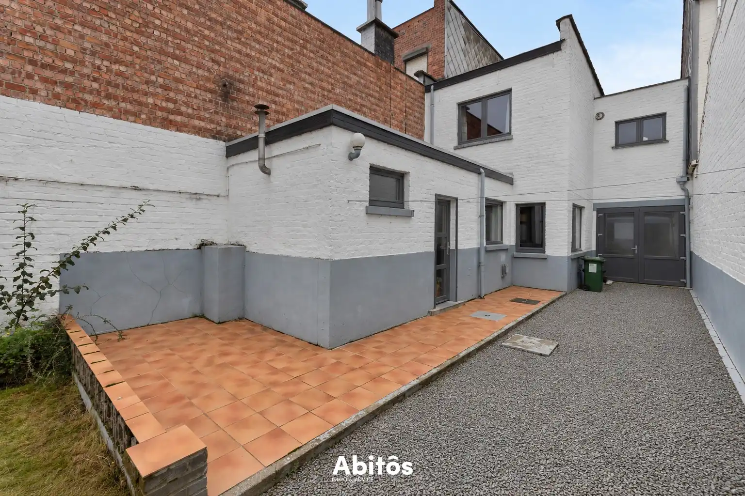 Gezinswoning met uitzonderlijke tuin en atelier vlakbij Gent foto 31