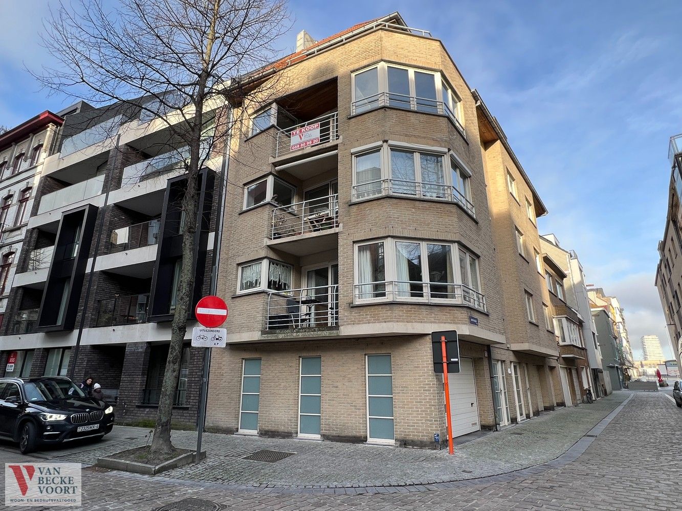 Hedendaags hoekappartement met 3 slaapkamers foto 1