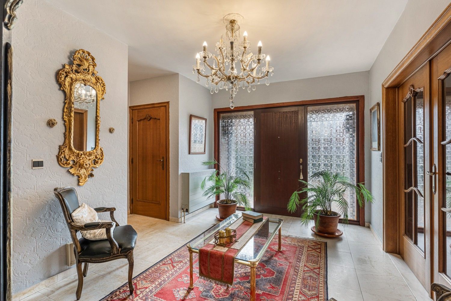 Karaktervolle villa op perceel van 18a foto 4