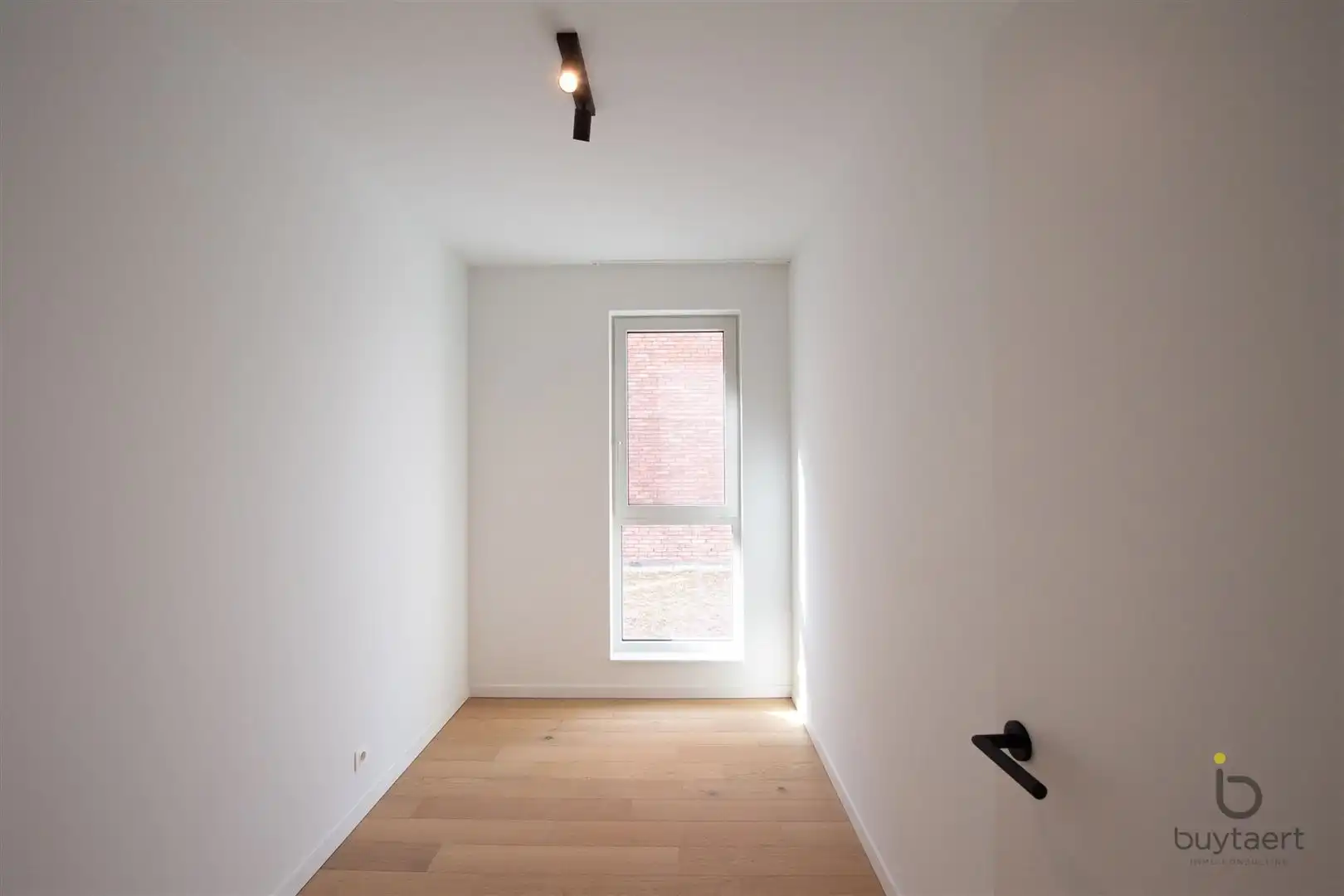 Nieuwbouw appartement met ruim terras en parking te Zoersel. foto 19