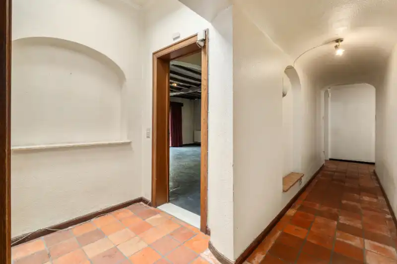 --- NIEUW&nbsp;--- Gelijkvloers appartement (191m²!) met prachtige zongerichte tuin (1329m²!) + garagebox. foto 14