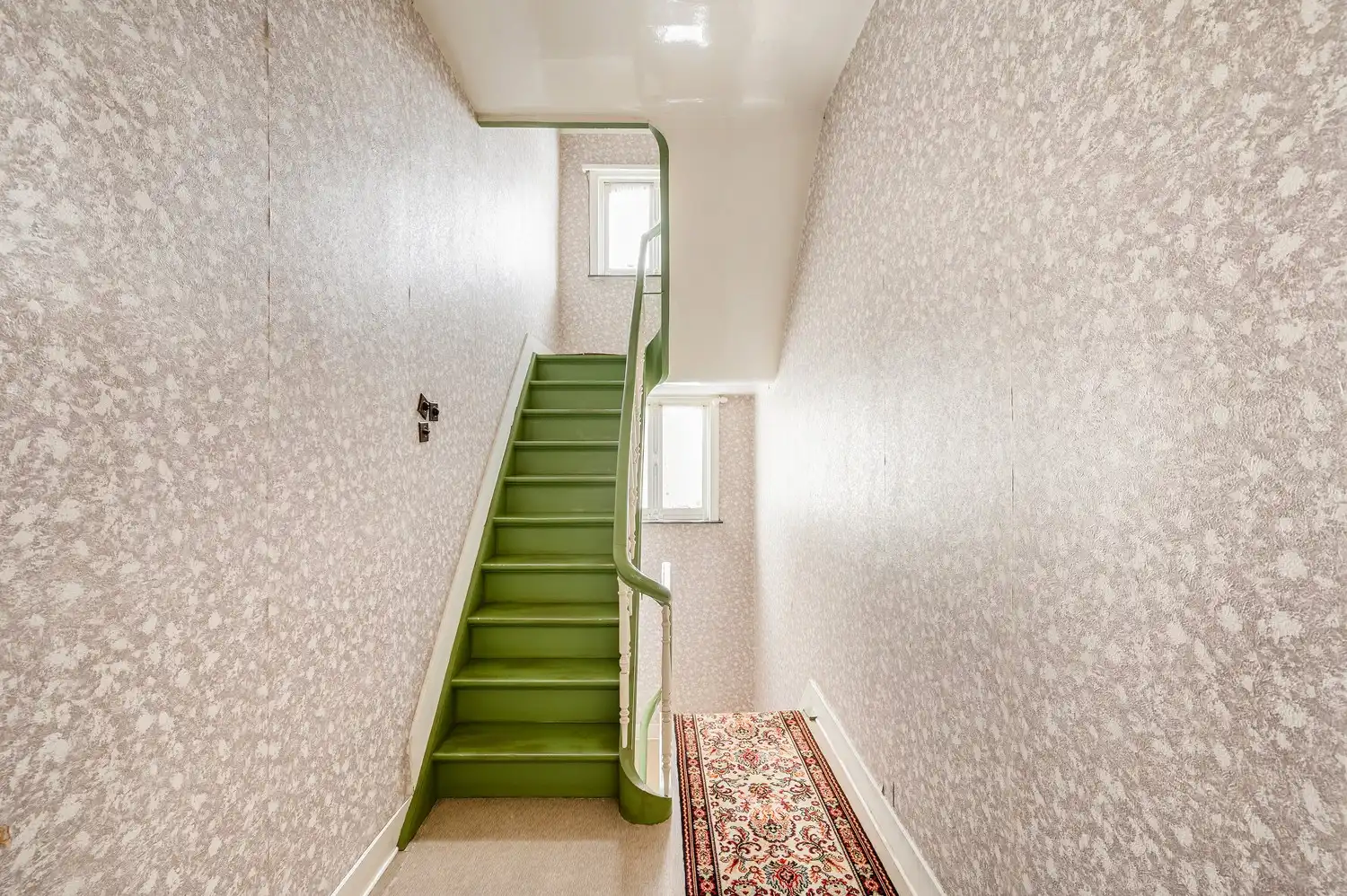 TE RENOVEREN WONING MET 3 SLPKS, PRACHTIGE TUIN + ACHTERLIGGENDE STAANPLAATS foto 17