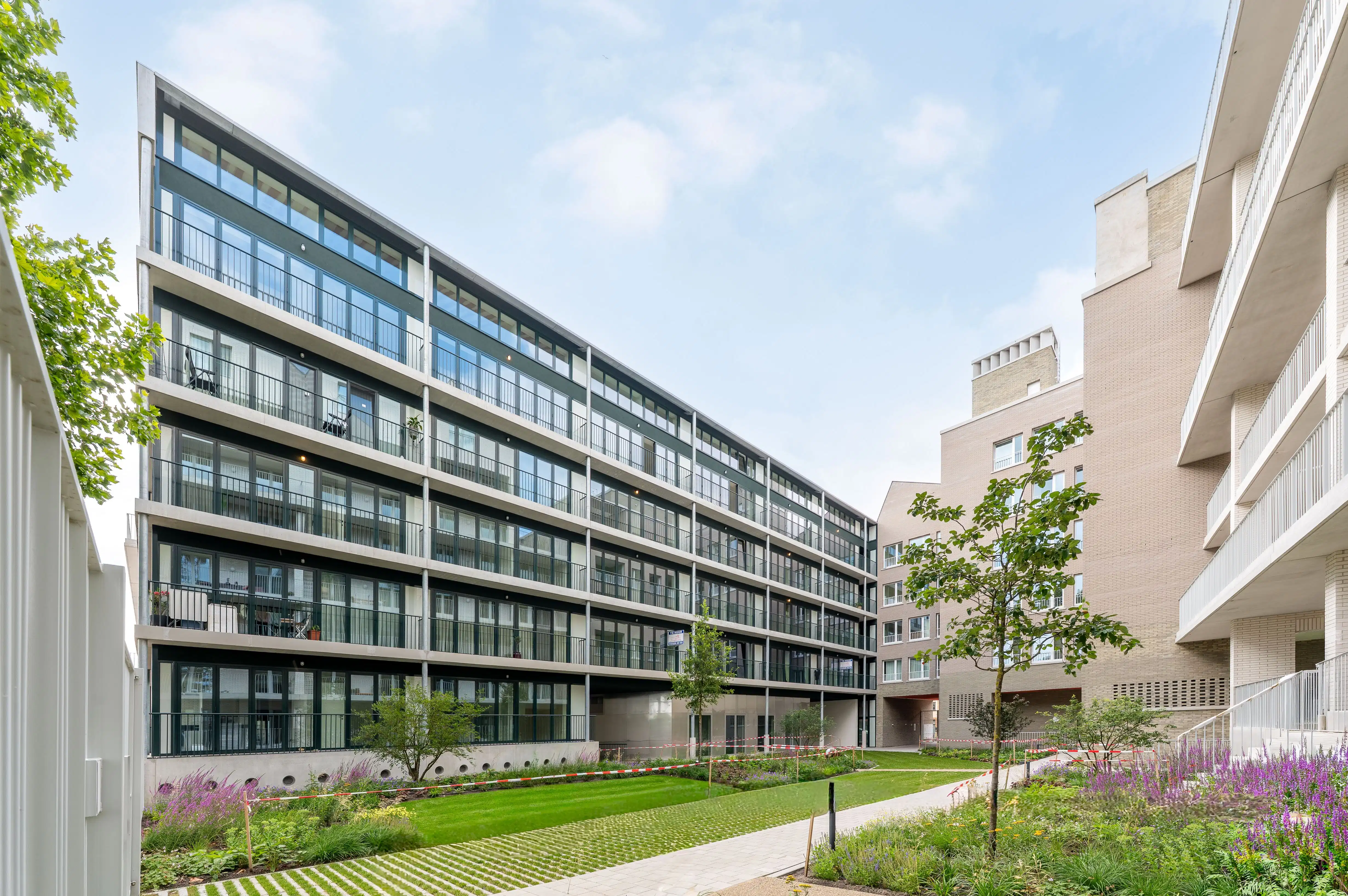 Appartement Te Huur foto 23