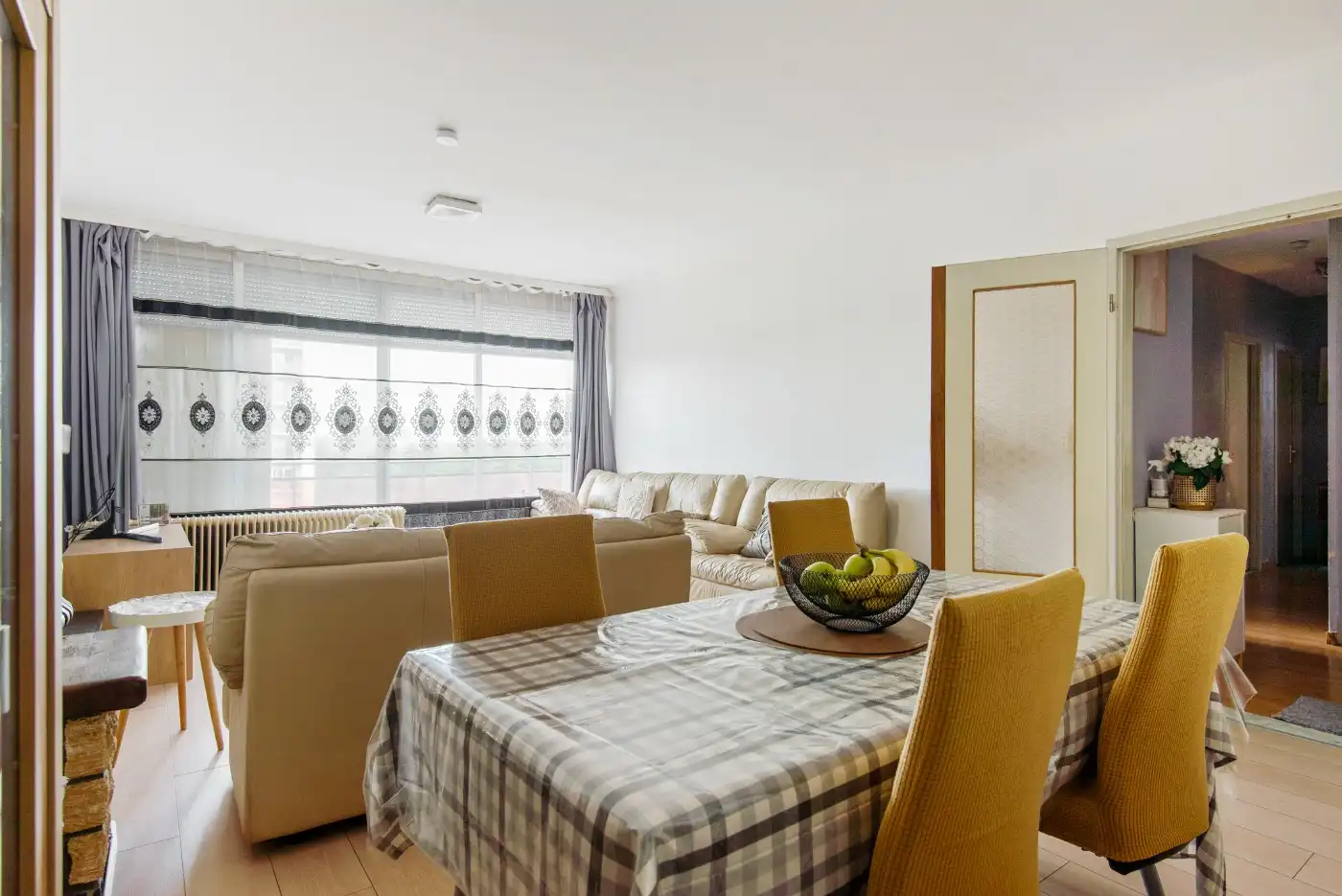 Ruim 3-slpk. appartement met terras en prachtig zicht in Berchem foto 4
