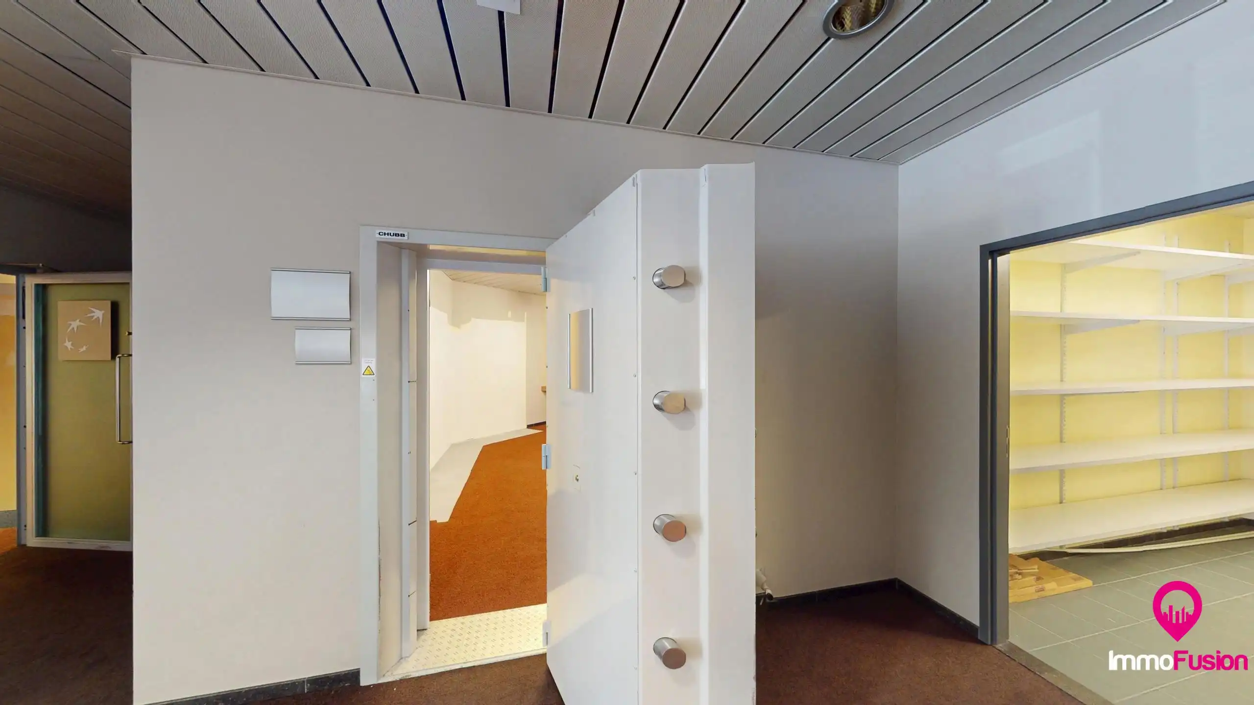 Zeer ruim kantoor op commerciële locatie in centrum Beringen foto 36