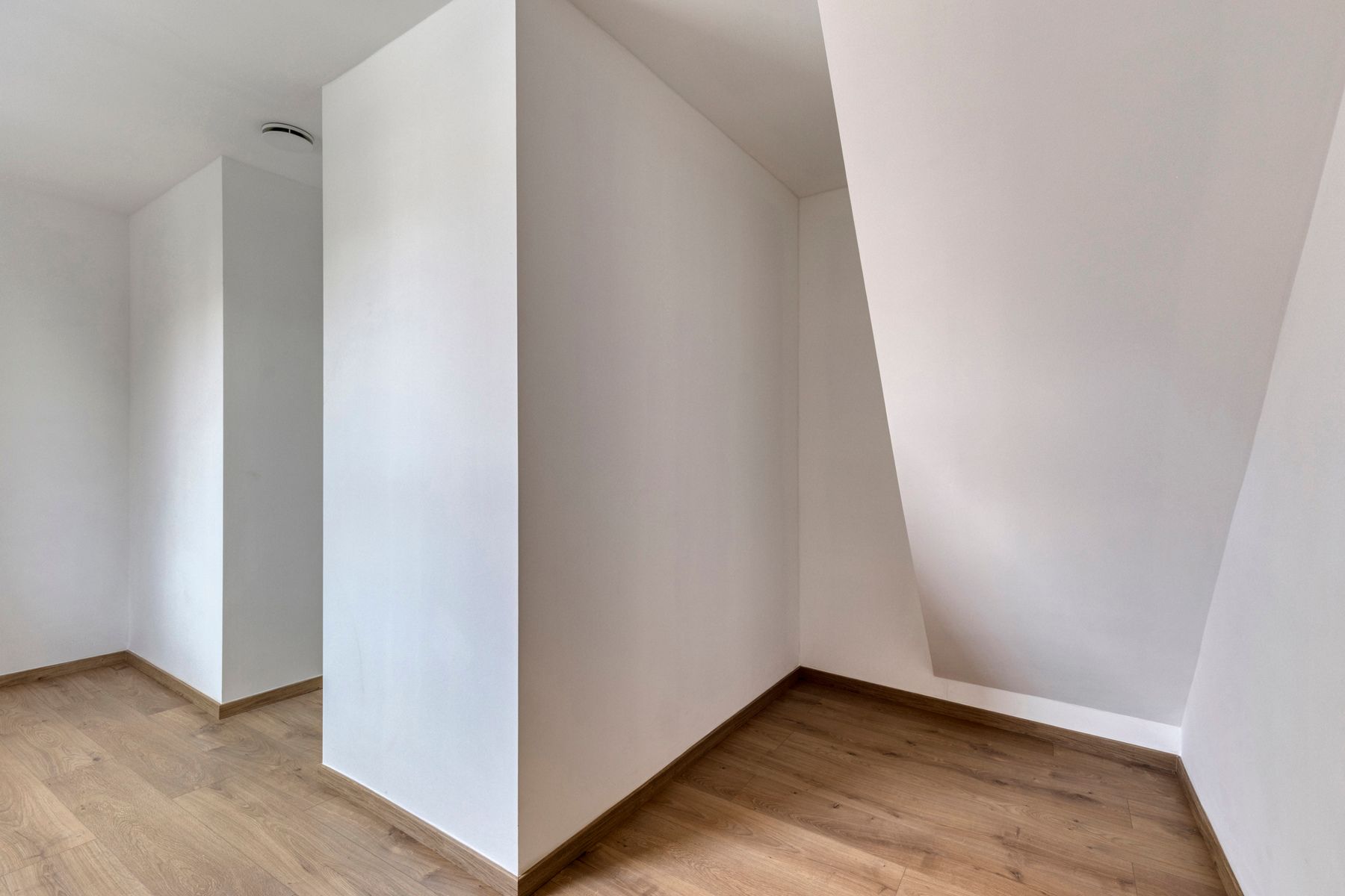 OPPORTUNITEIT!! VOLLEDIG GERENOVEERDE WONING IN CENTRUM ASSE foto 14