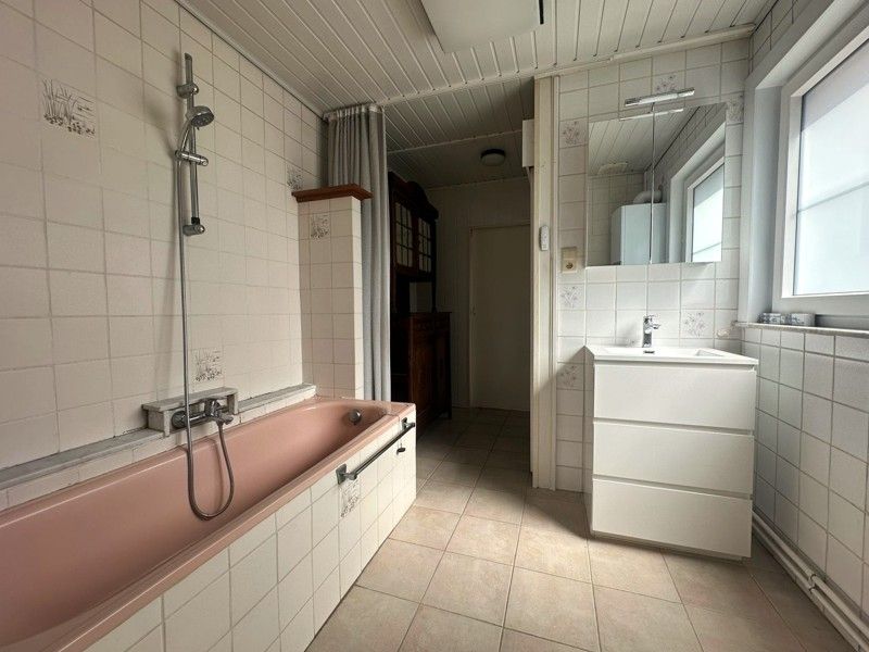 Gezinswoning met 3 slaapkamers in hartje Sint-Andries! foto 7