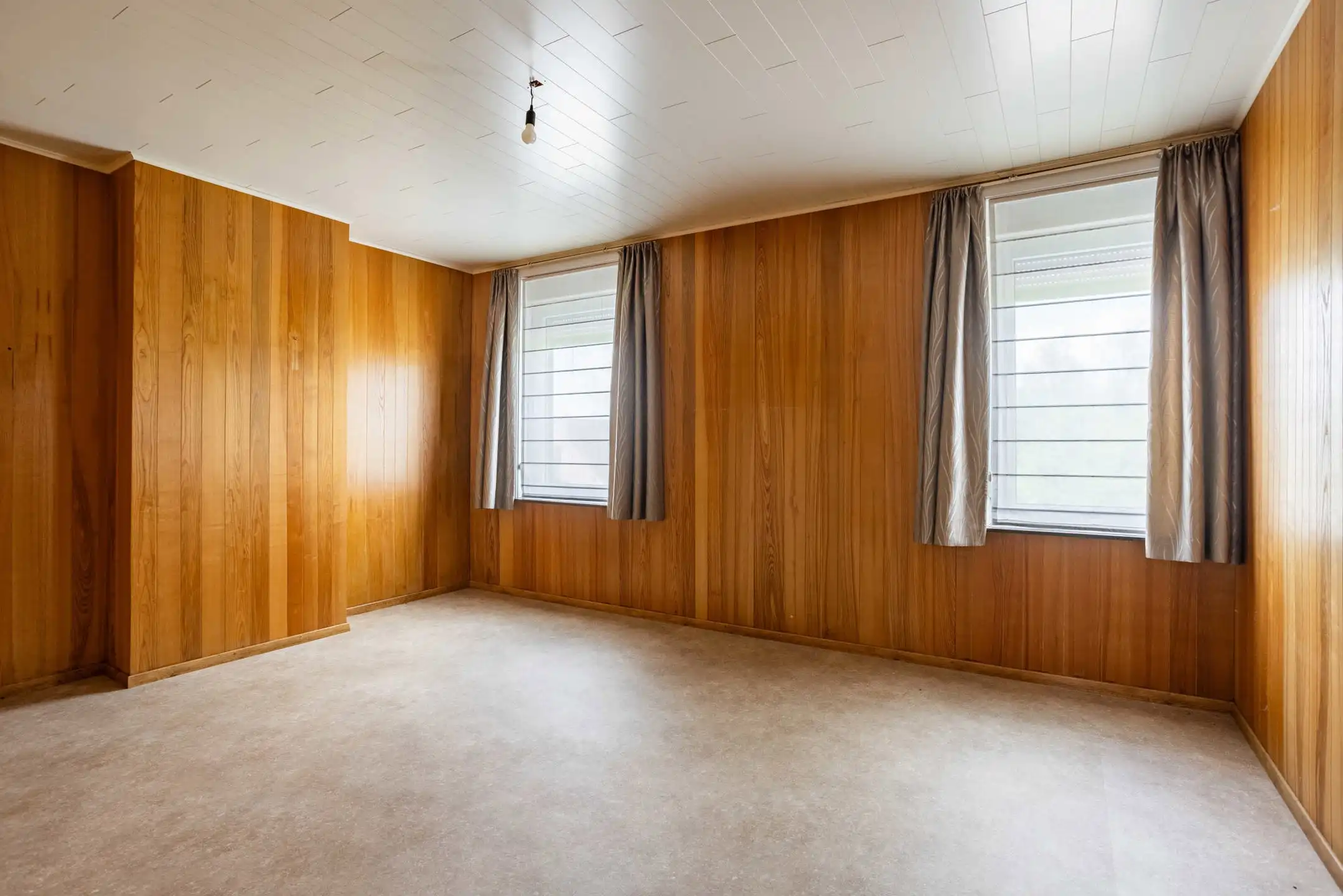 Deels te renoveren rijwoning in een rustige buurt foto 16