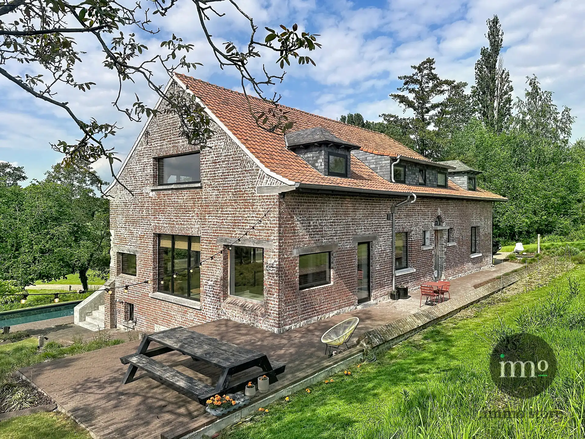 Stijlvol wonen in een uitzonderlijk groene setting foto 6