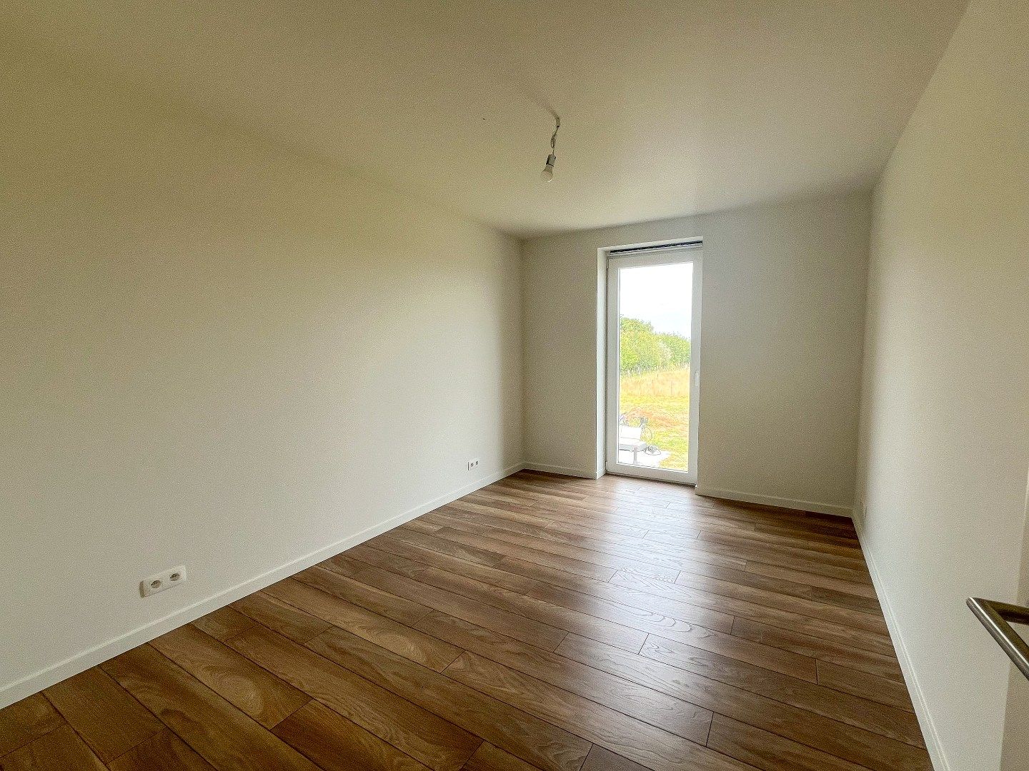 Kijkdag 13/09 van 10u tot 12u - Halfopen woning met 3 slaapkamers en landelijk verzicht! foto 14